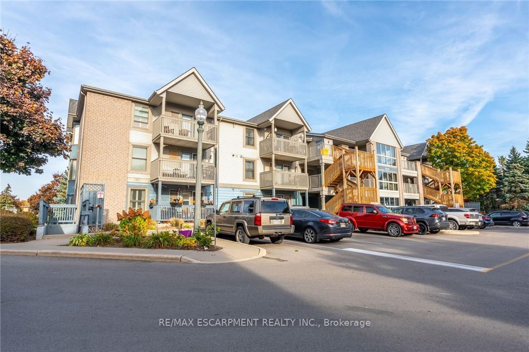 1 Bedroom Condo at 2010 Cleaver,  Burlington For sale