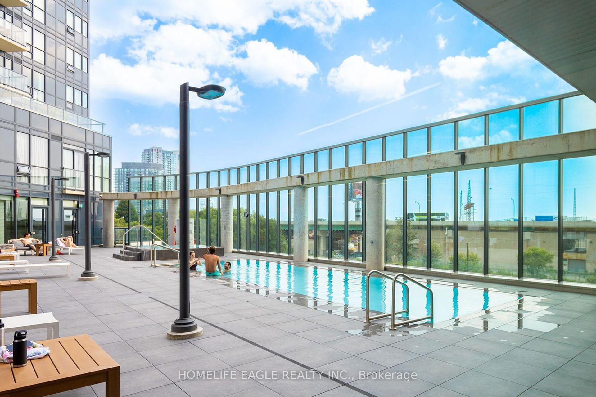 2 Bedrooms Condo at 51 East Liberty, Toronto For sale