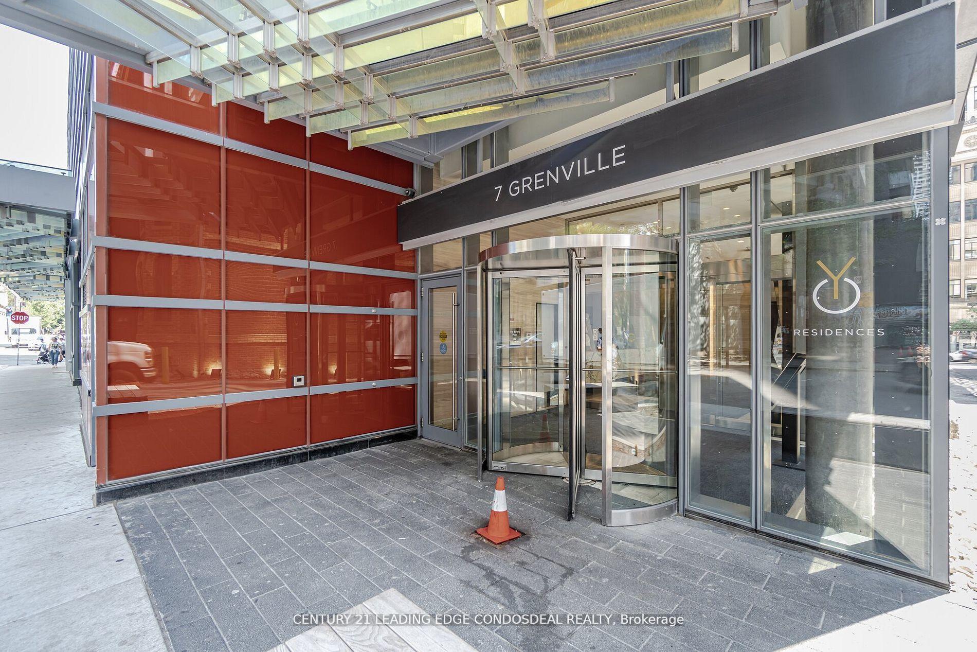2 Bedrooms Condo at 7 Grenville, Toronto For sale