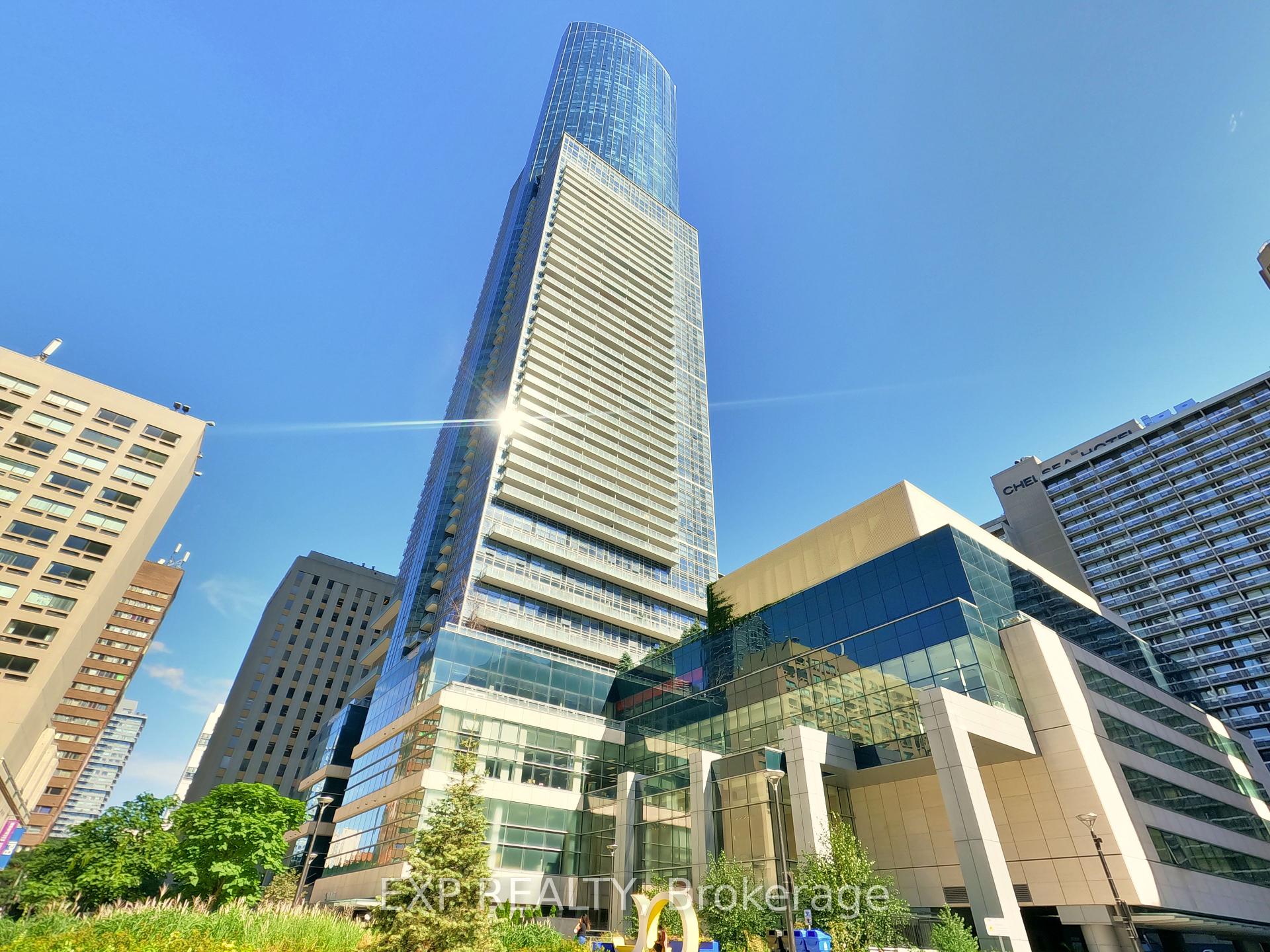 1 Bedroom Condo at 386 Yonge, Toronto For sale