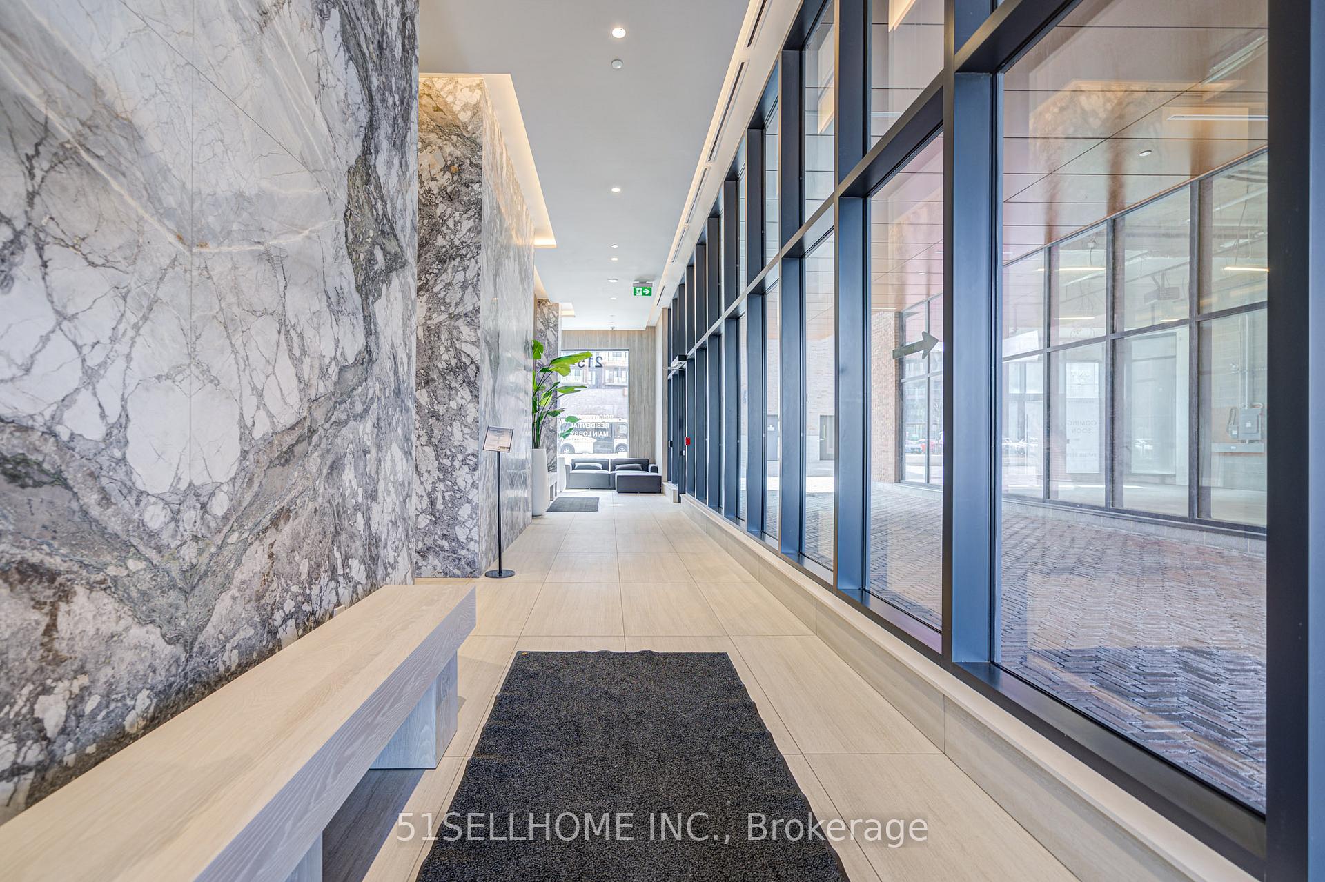 2 Bedrooms Condo at 215 Lakeshore,  Mississauga For sale