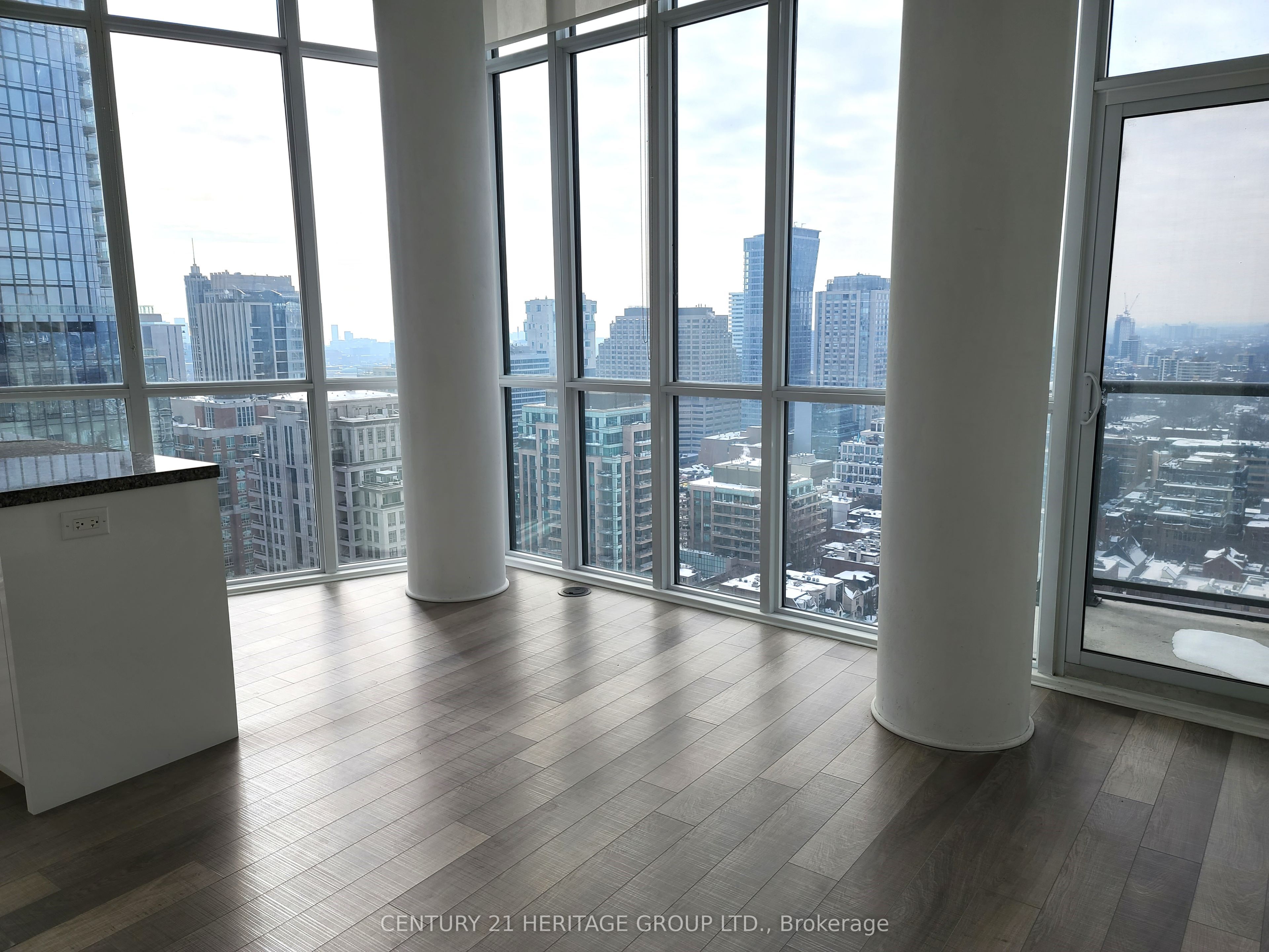 32 Davenport Road, #2508