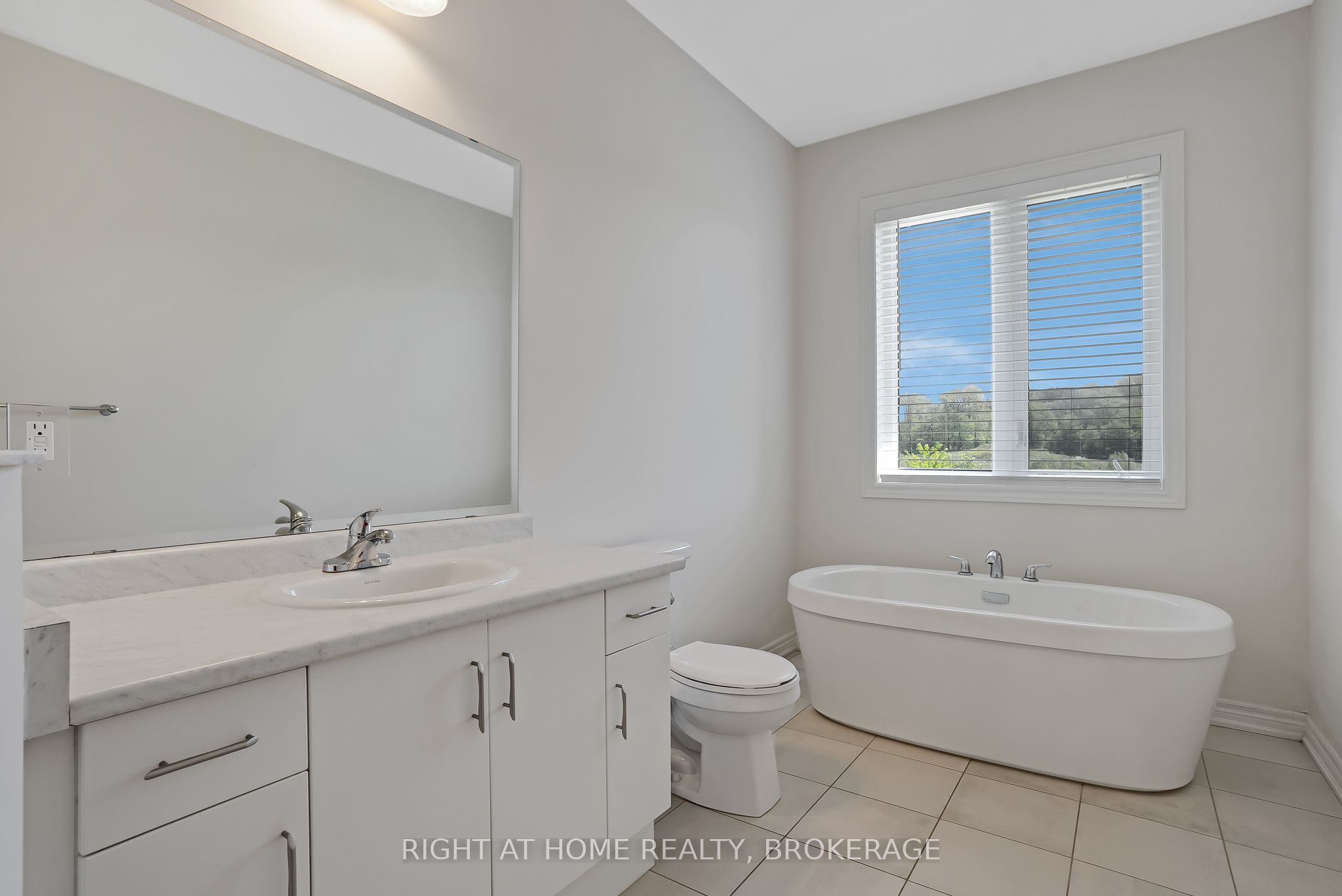 19 Robarts Drive