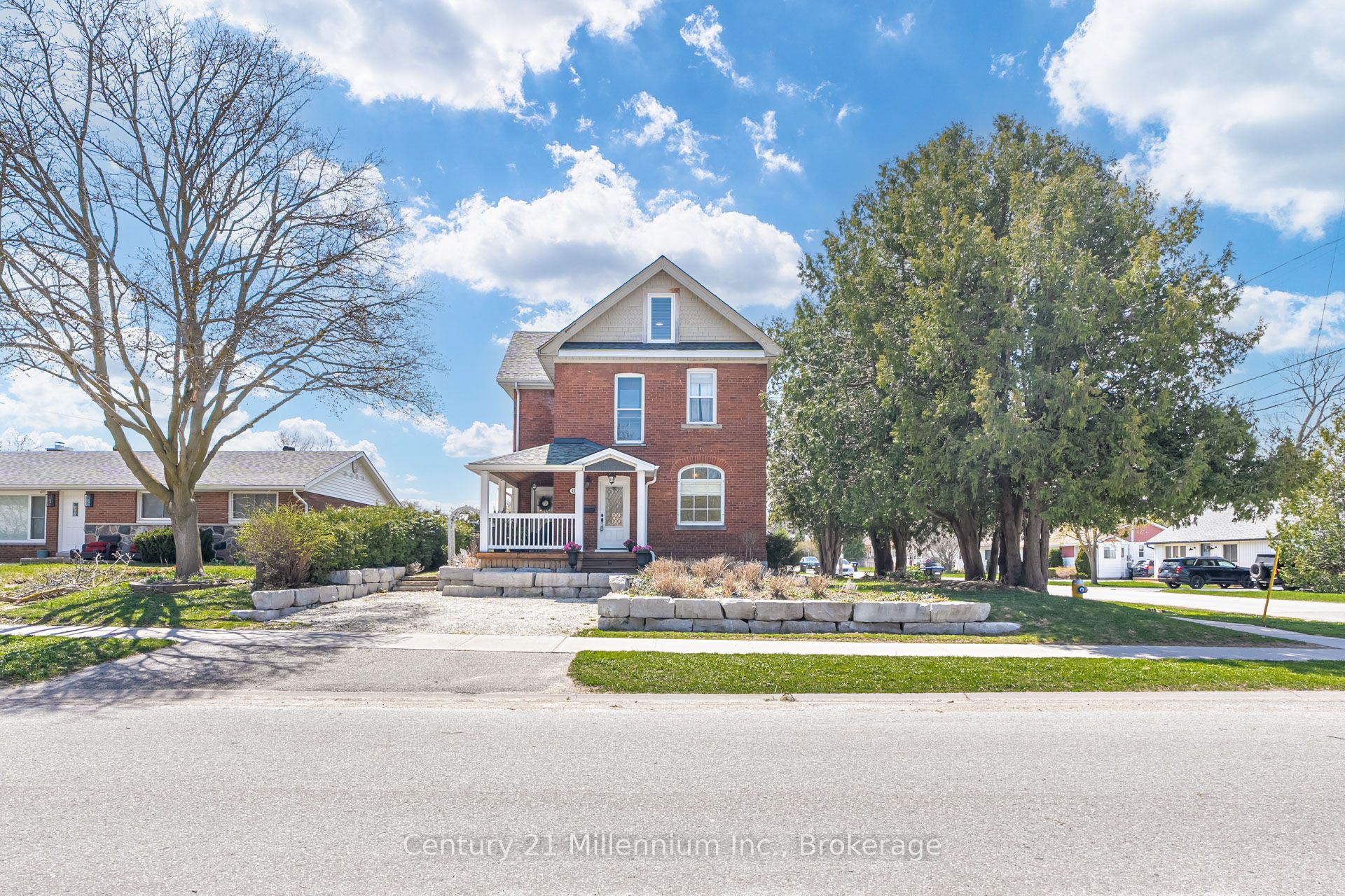 439 Birch Street, Collingwood, ON L9Y 2W4