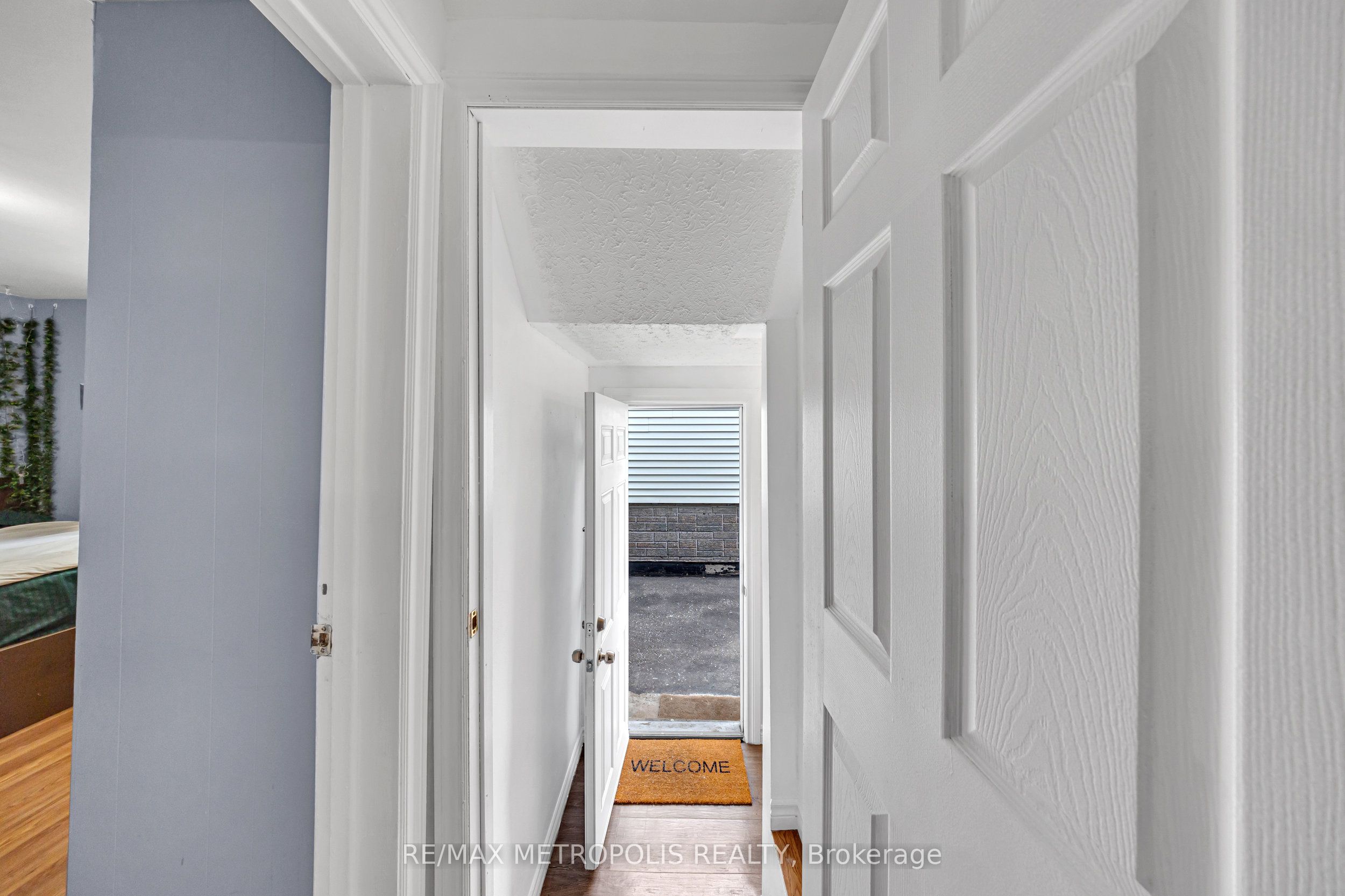 337 Pine Avenue