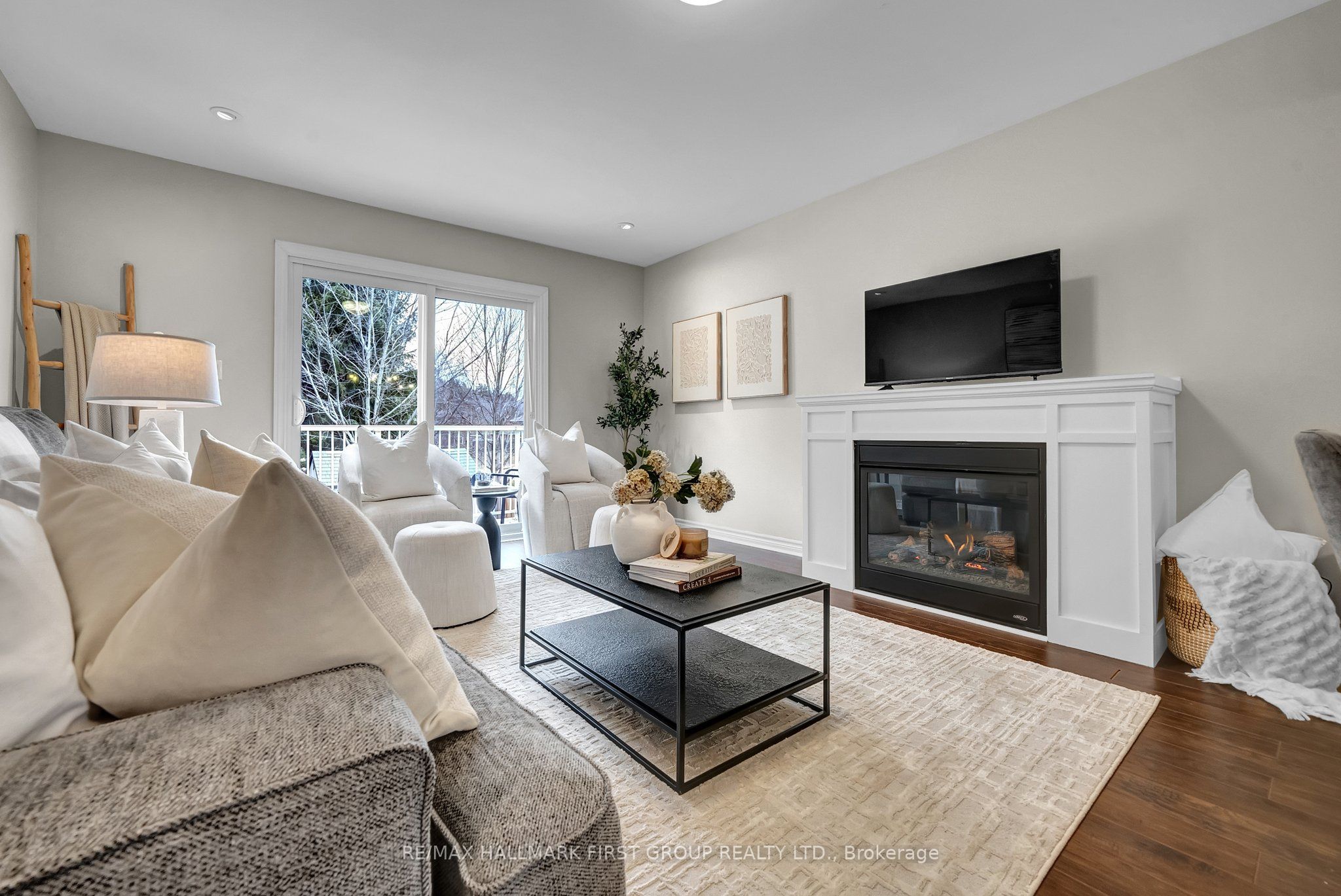 53 Hartsfield Drive, Clarington, ON L1E 1L8