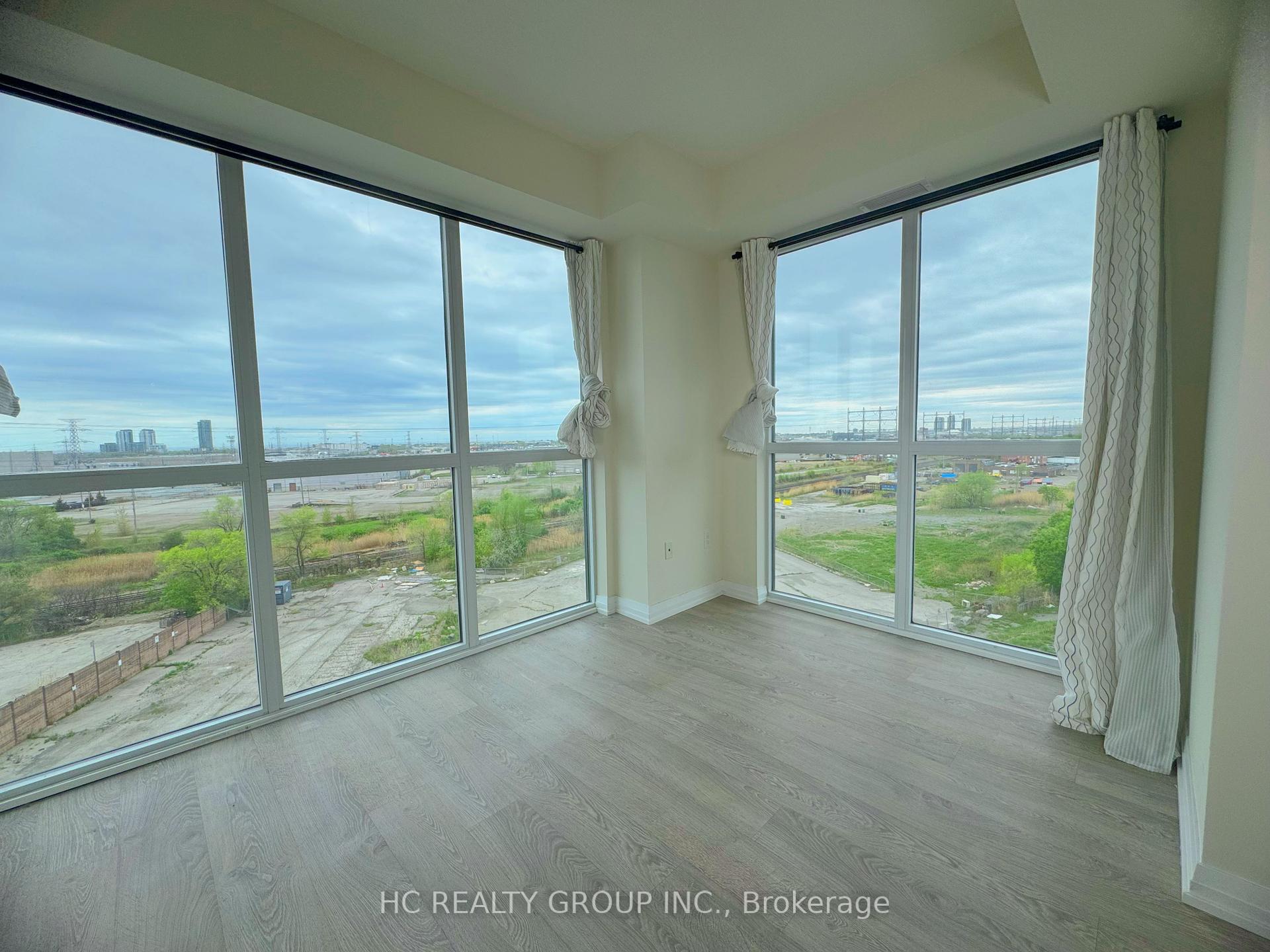 2 Bedrooms Condo at 50 Thomas Riley, Toronto For sale