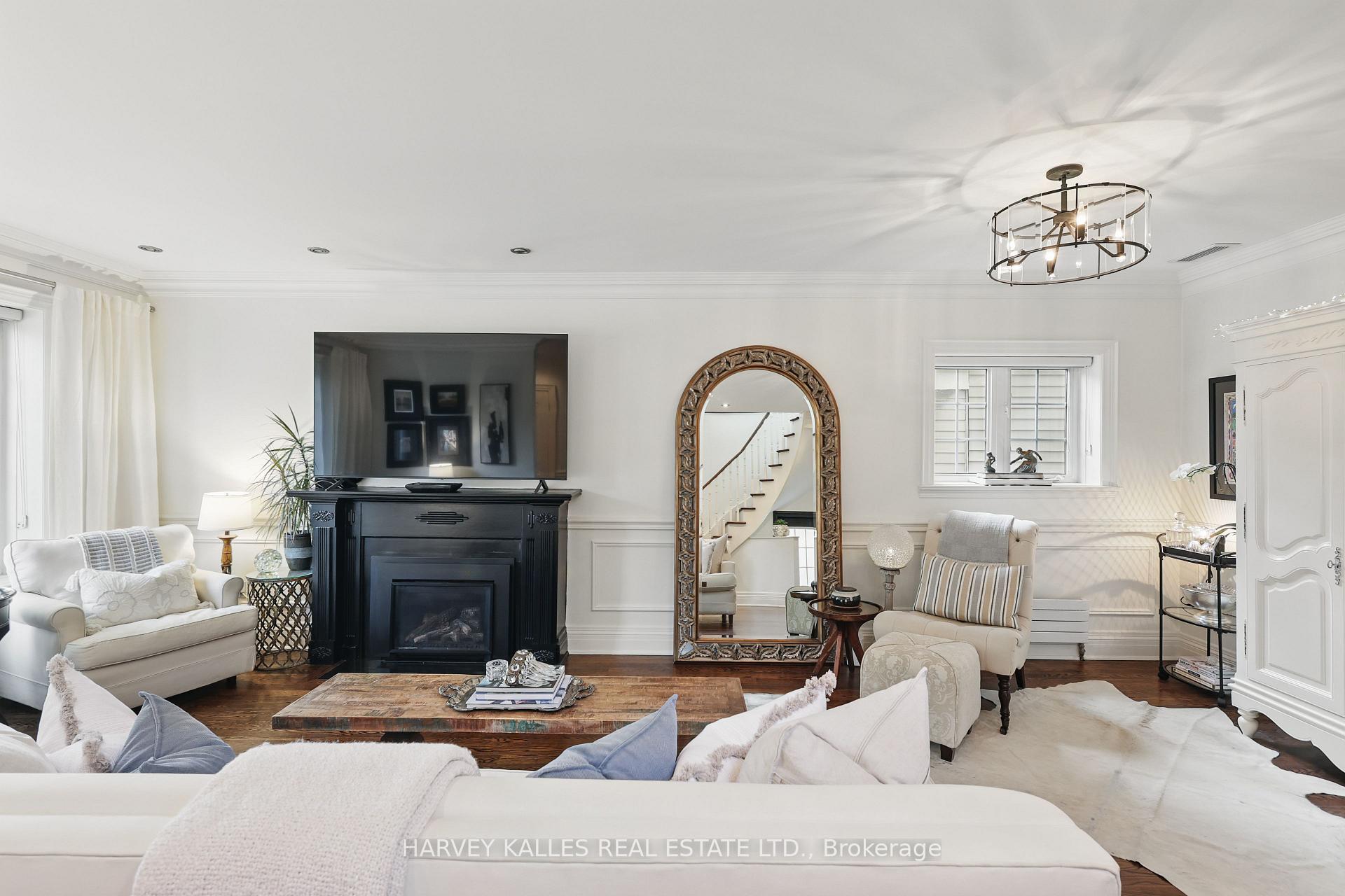 362 Broadway Avenue
