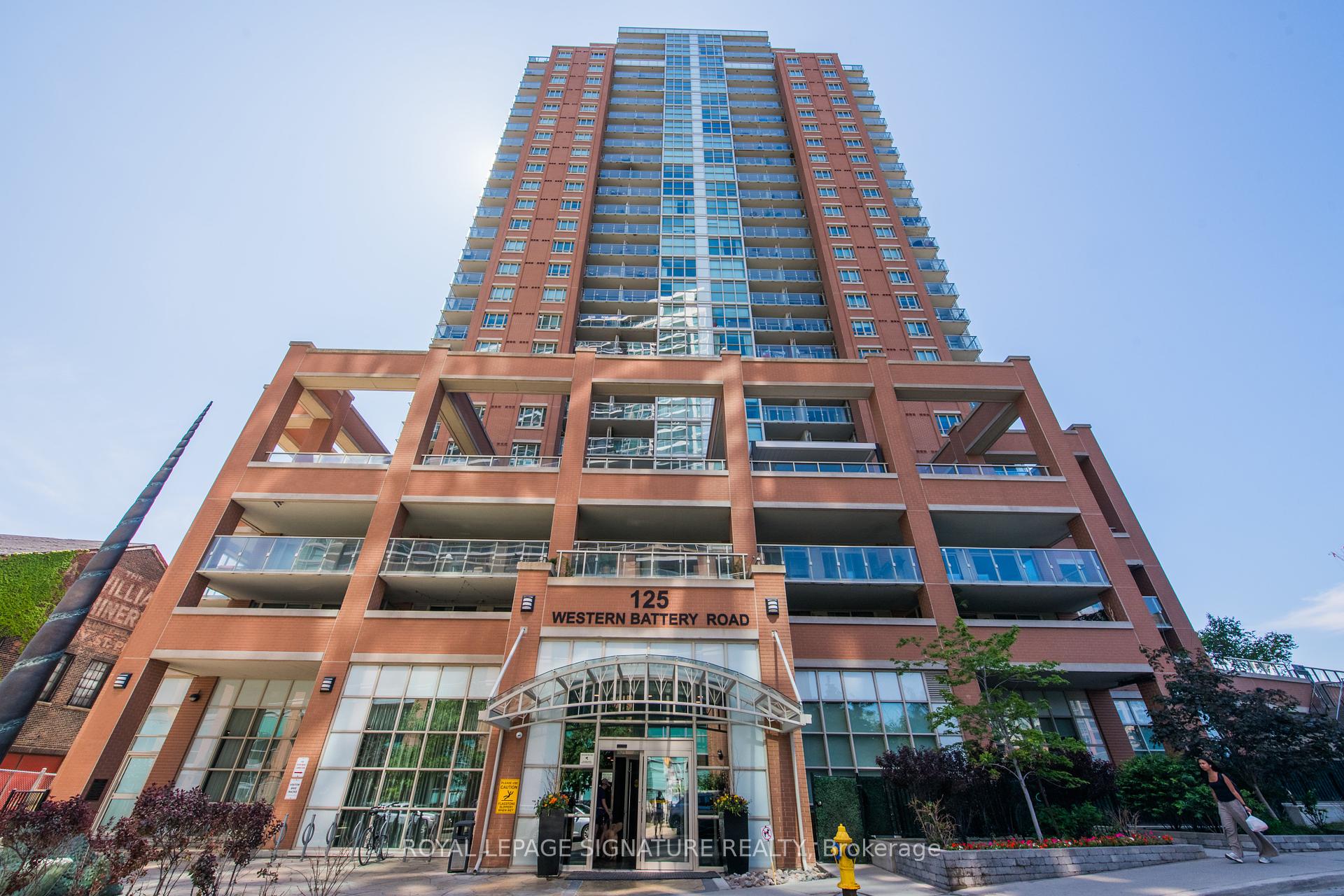 2 Bedrooms Condo at 125 Western Battery, Toronto For sale