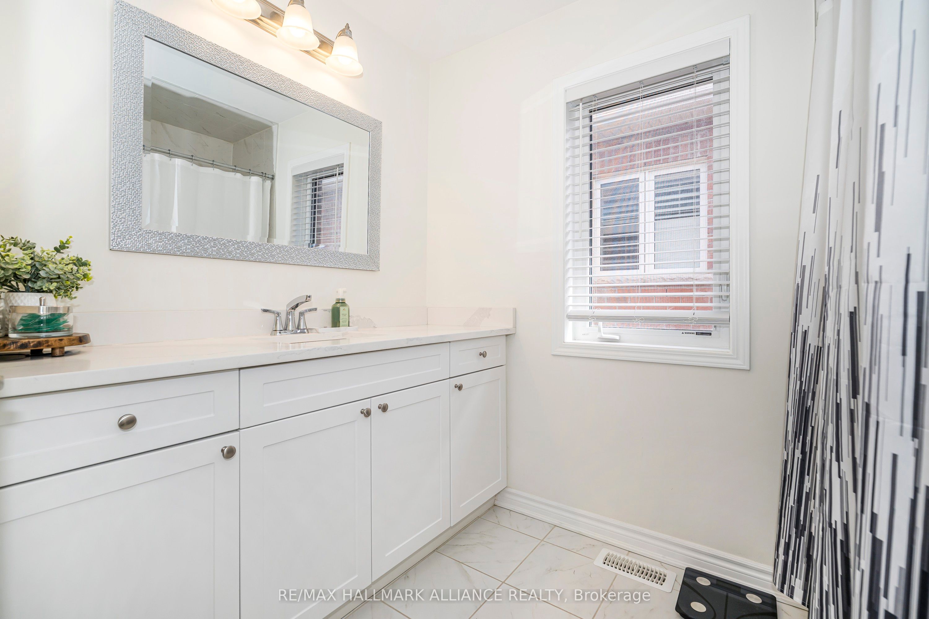 45 George Holley Street