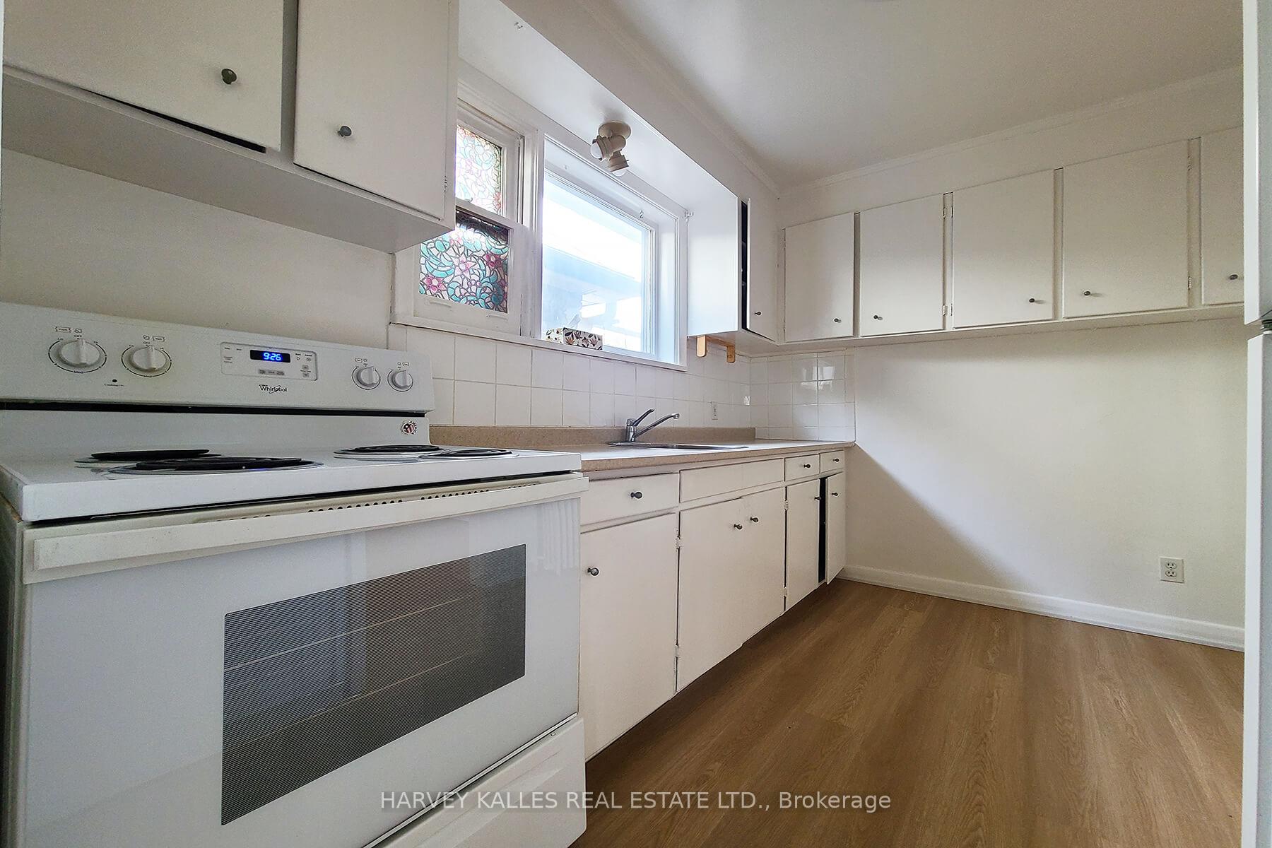 105 Gilmour Avenue 2