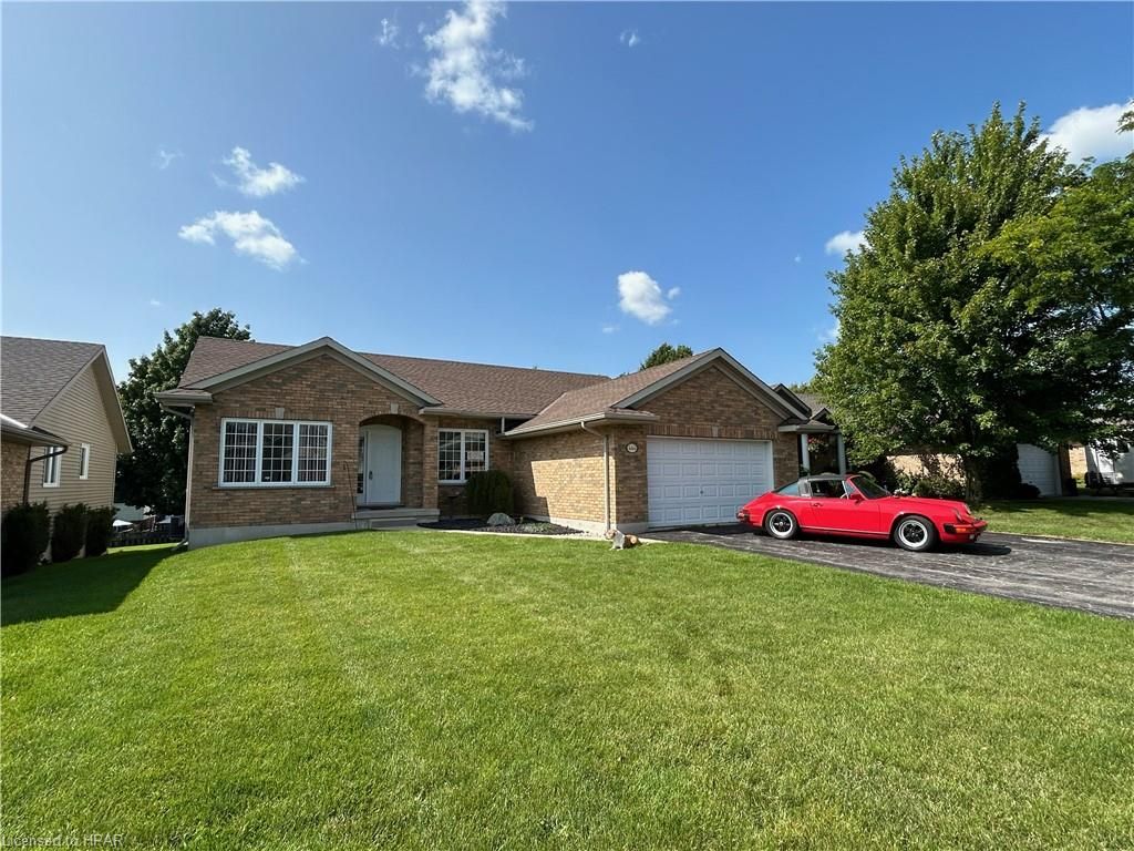 444 GRANDVIEW Road North Huron Ontario N0G 2W0