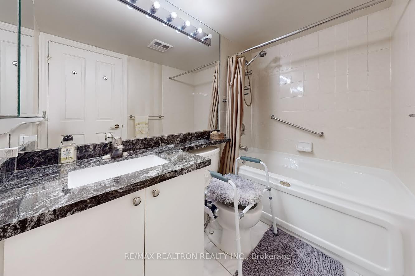 3 Bedrooms Condo at 68 Corporate, Toronto For sale