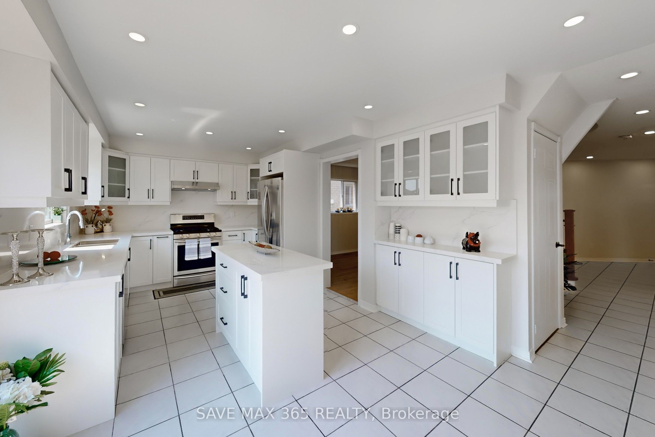 5550 Bollington Drive