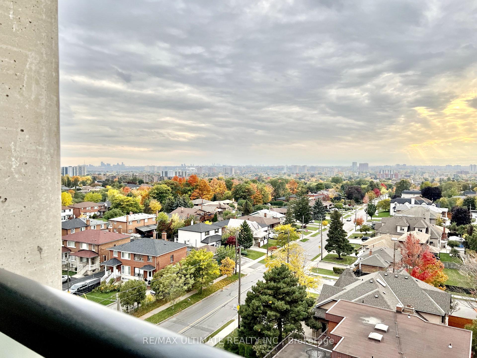 1 Bedroom Condo at 2522 Keele,  Toronto For sale