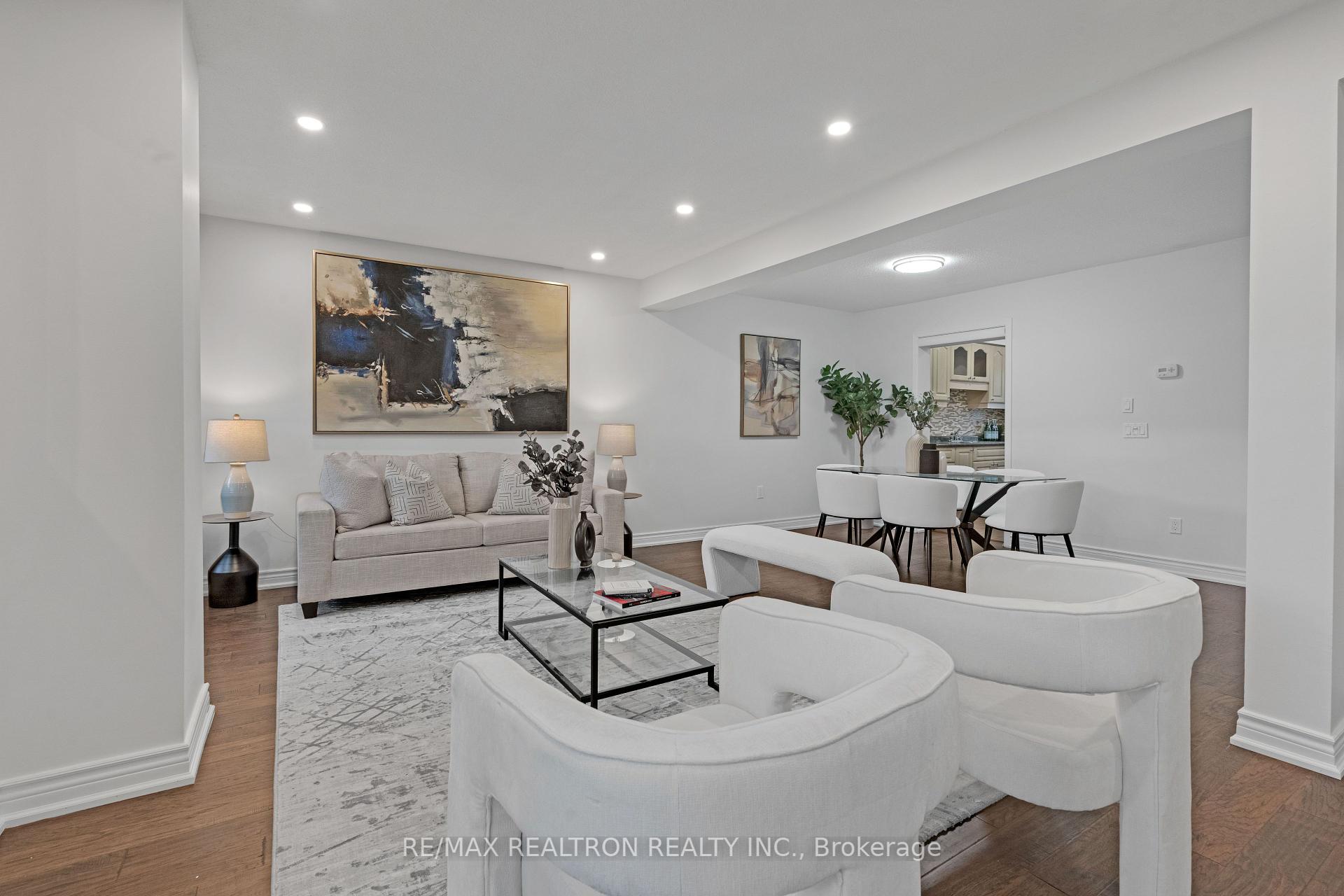 4 Bedrooms Condo at 296 Torresdale,  Toronto For sale