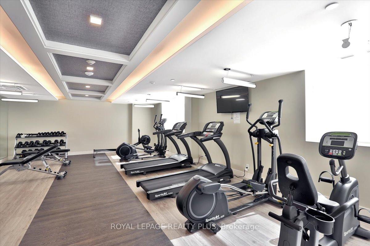 3 Bedrooms Condo at 1575 Lakeshore, Mississauga For sale