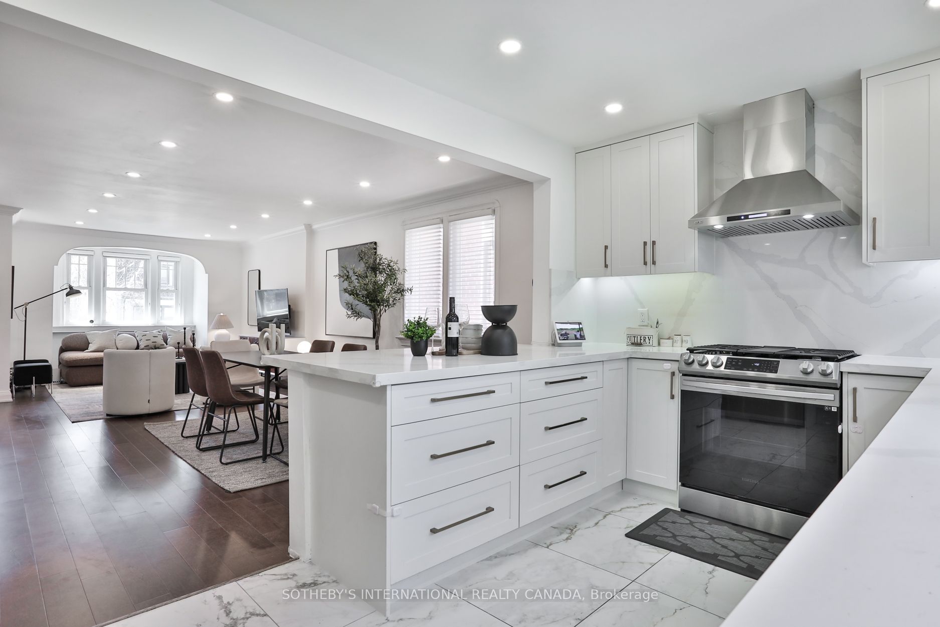 389 Arlington Avenue