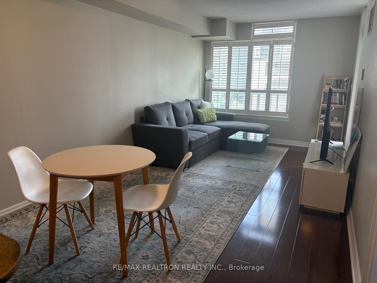 2 Bedrooms Condo at 225 Wellesley, Toronto For sale