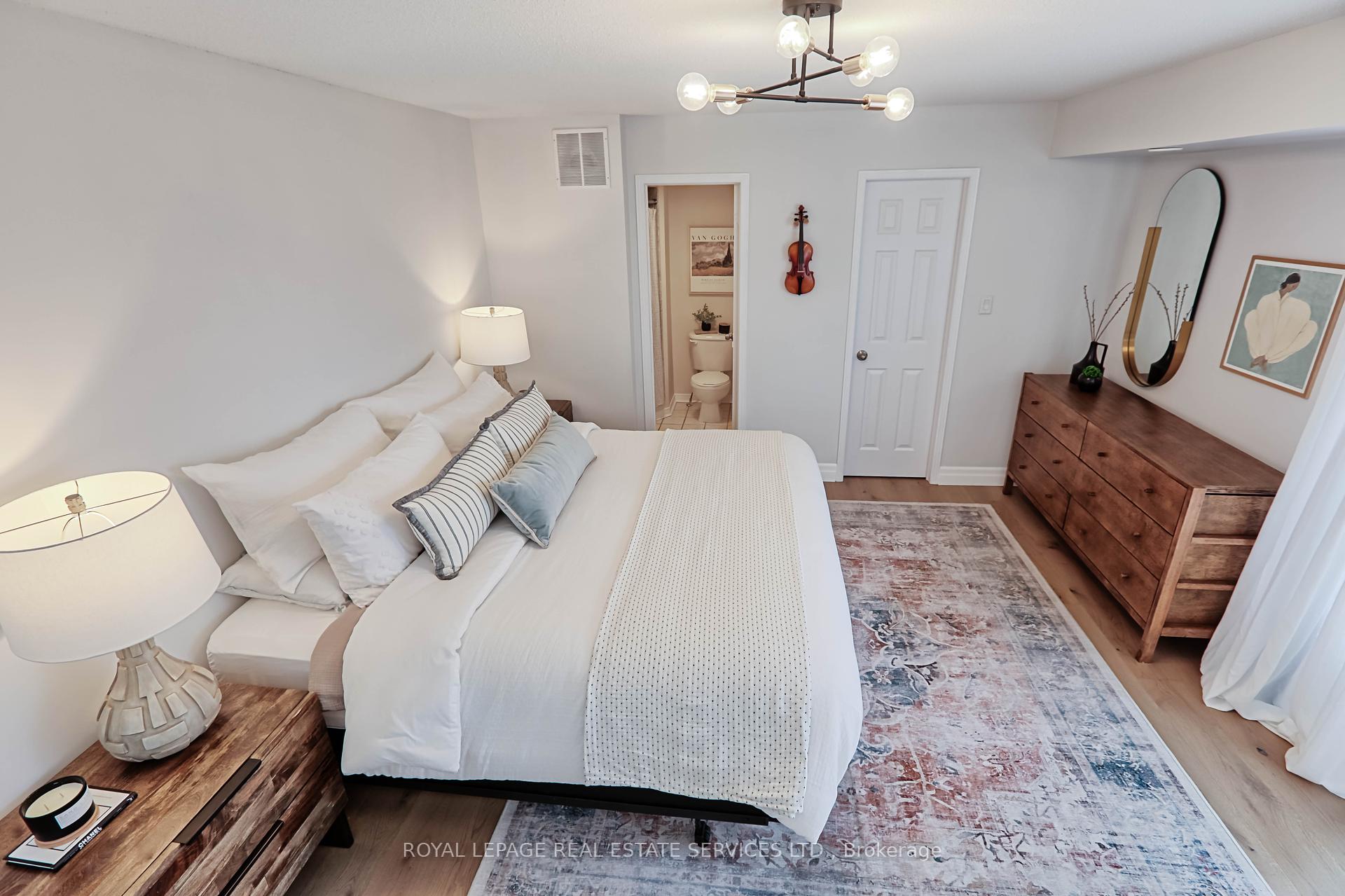 4 Bedrooms Condo at 40 Merchant, Toronto For sale