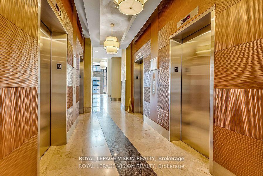 2 Bedrooms Condo at 60 Brian Harrison, Toronto For sale
