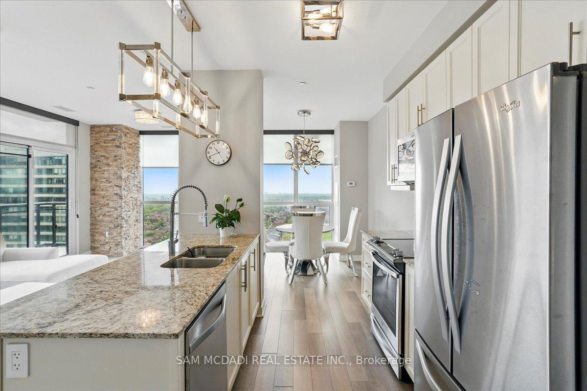 2 Bedrooms Condo at 3975 Grand Park, Mississauga For sale