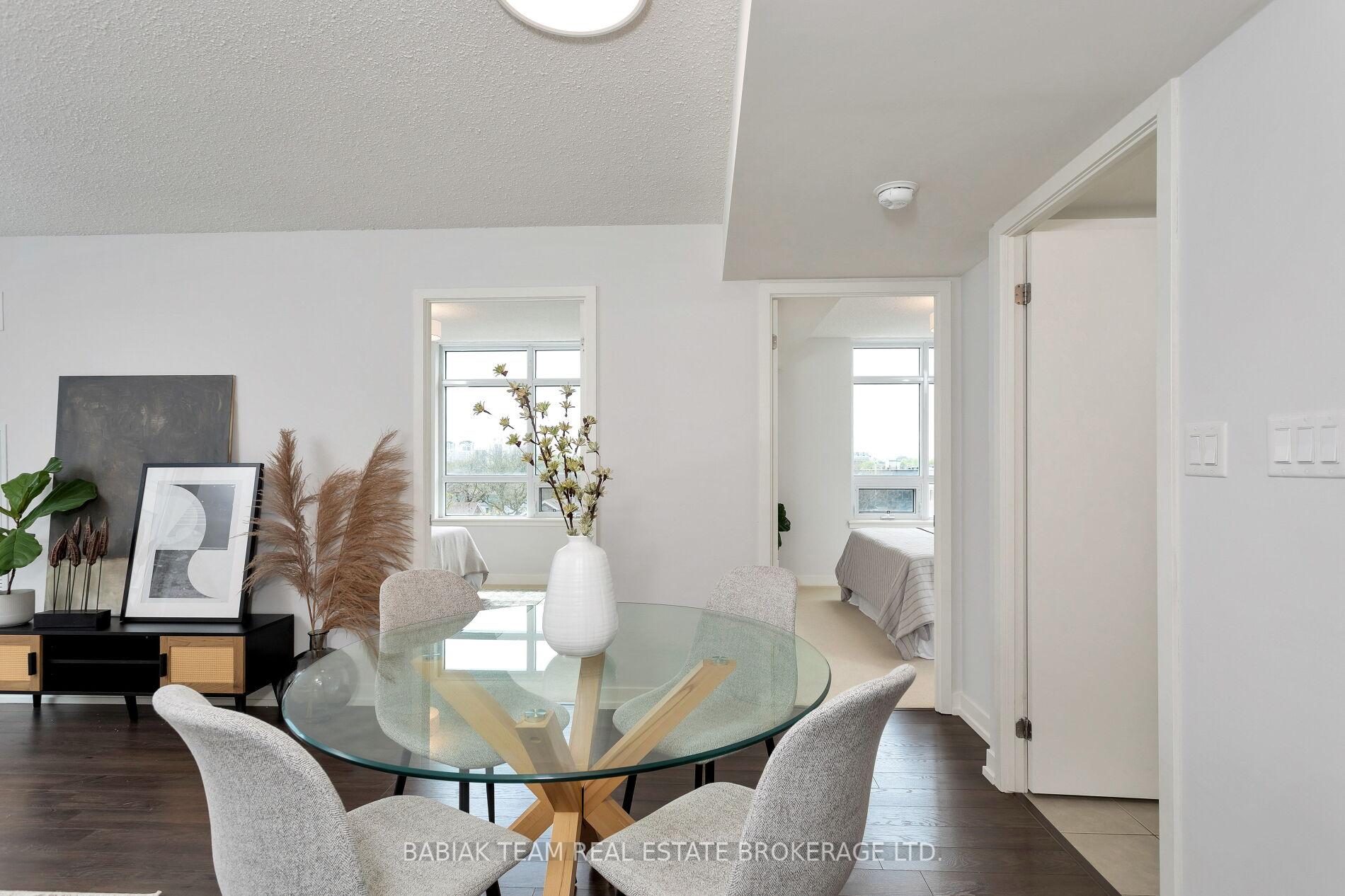 3 Bedrooms Condo at 816 Lansdowne, Toronto For sale