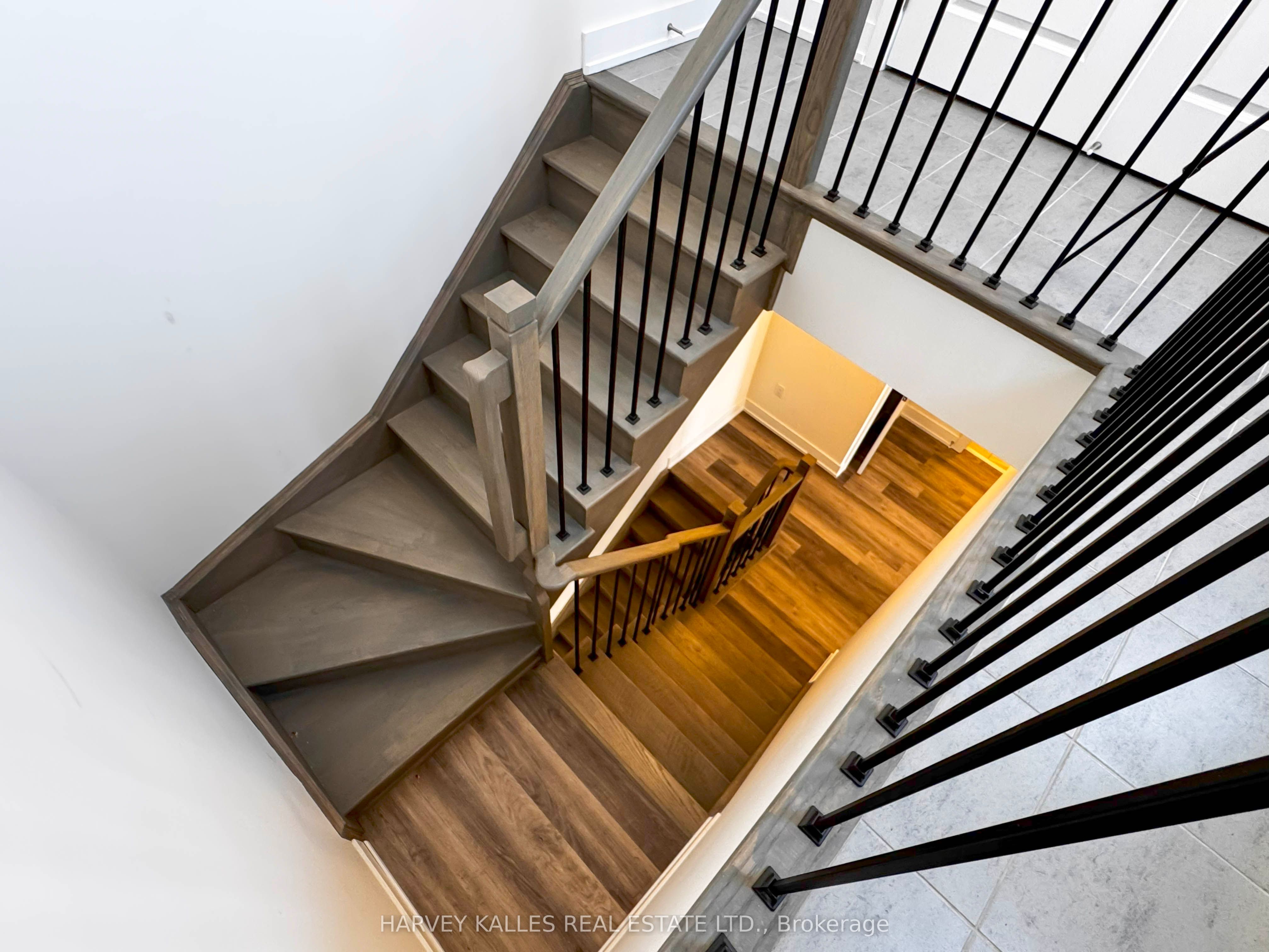 9 Phelps Lane 270