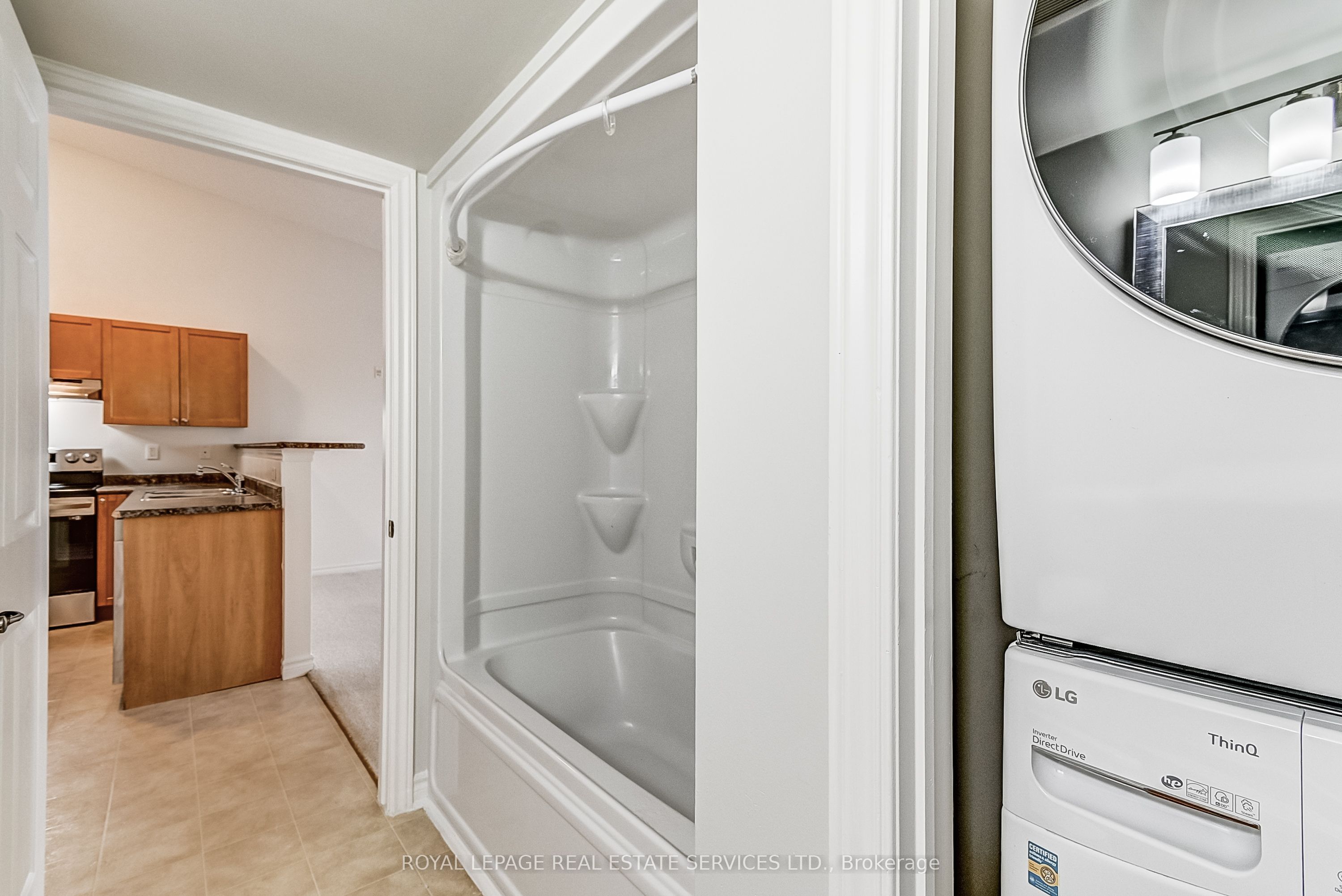 1483 Maple Avenue, #409
