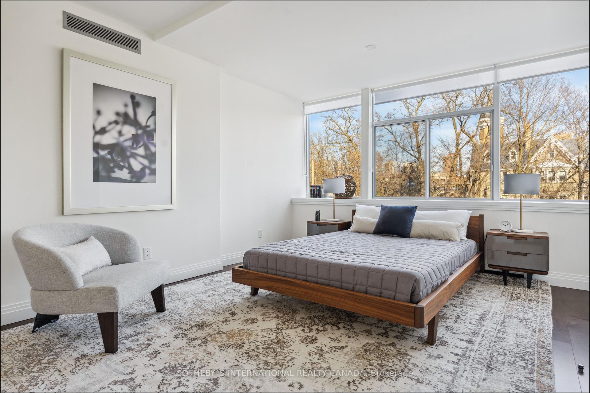 3 Bedrooms Condo at 1 Benvenuto,  Toronto For sale