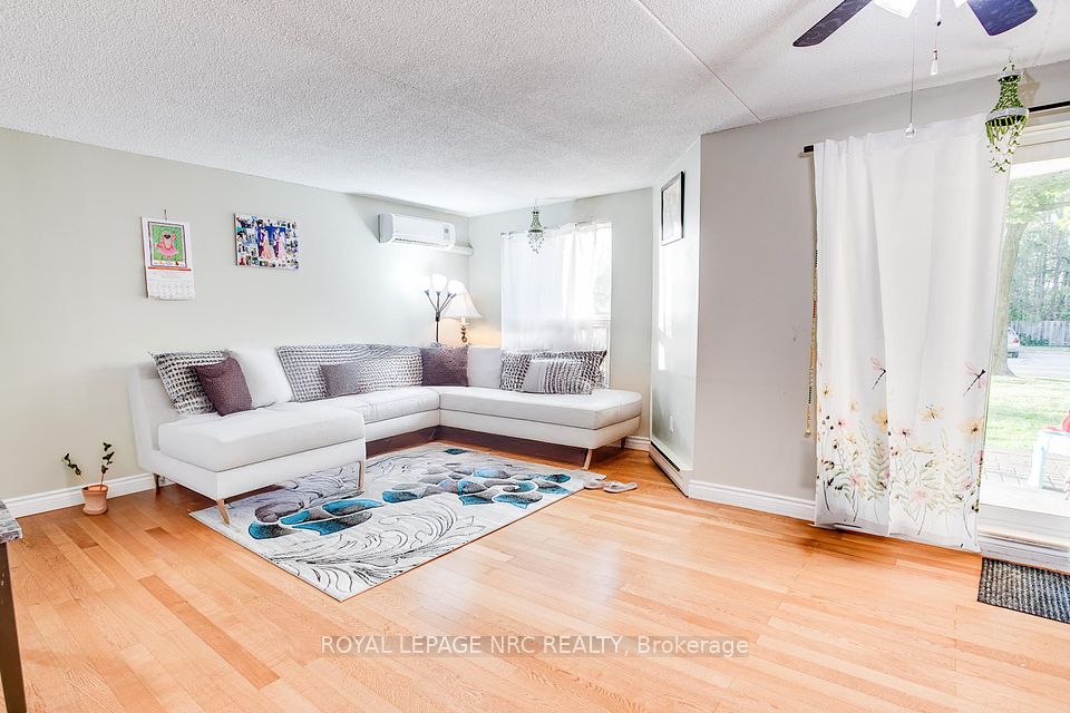 4658 DRUMMOND Road