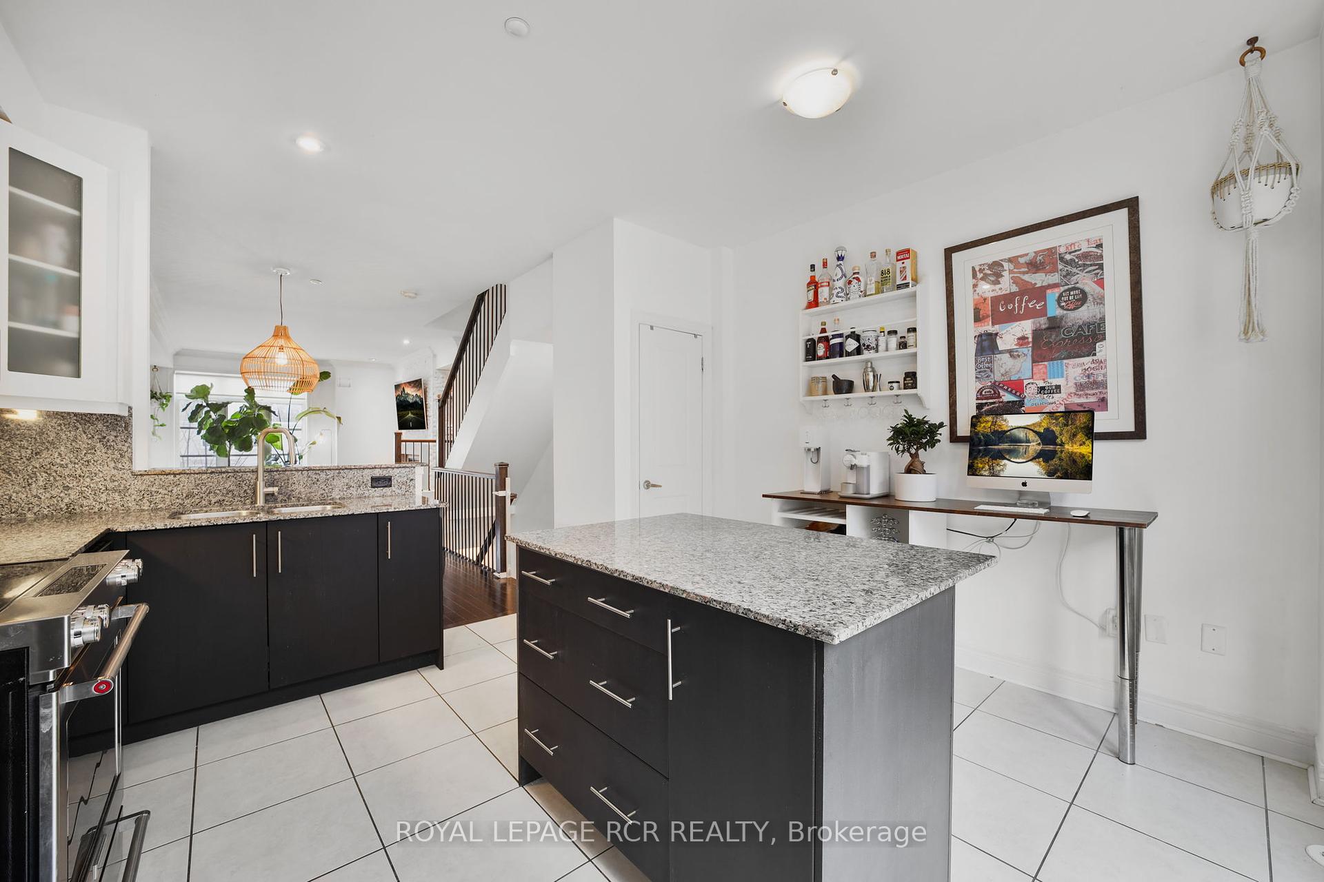 4 Bedrooms Condo at 8343 Kipling, Vaughan For sale