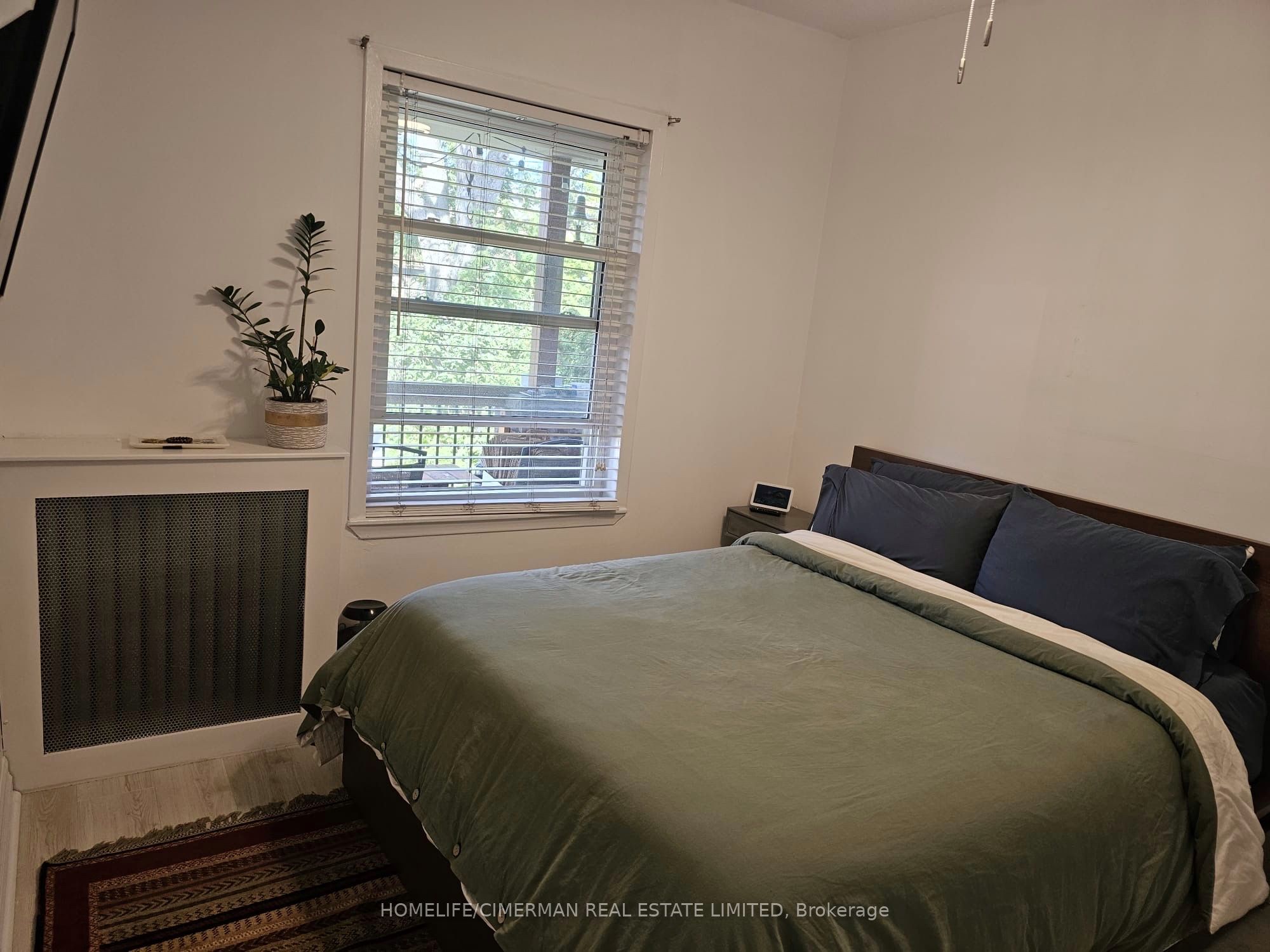 27 Vernon Street, #Main Floor