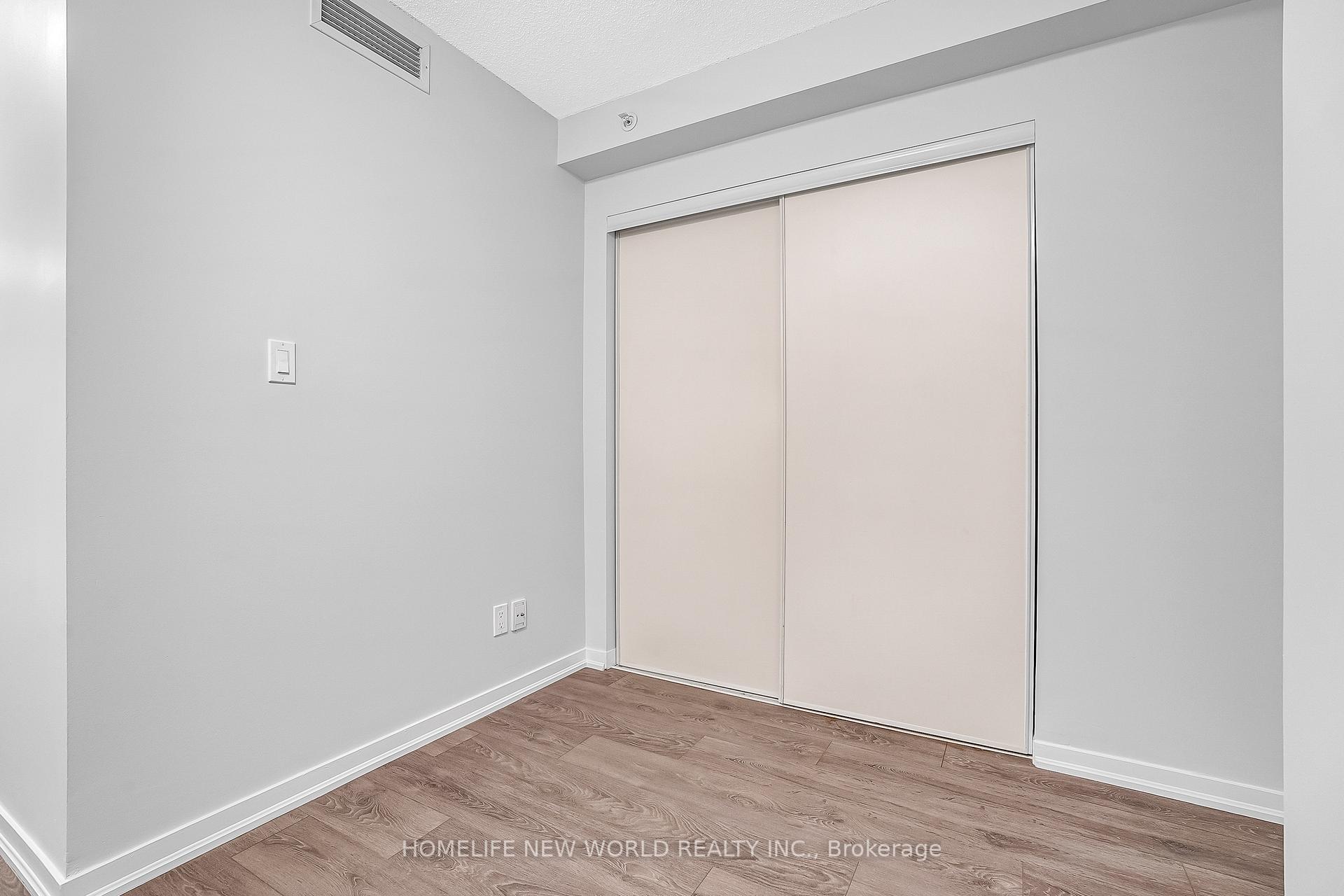 2 Bedrooms Condo at 68 Abell, Toronto For sale