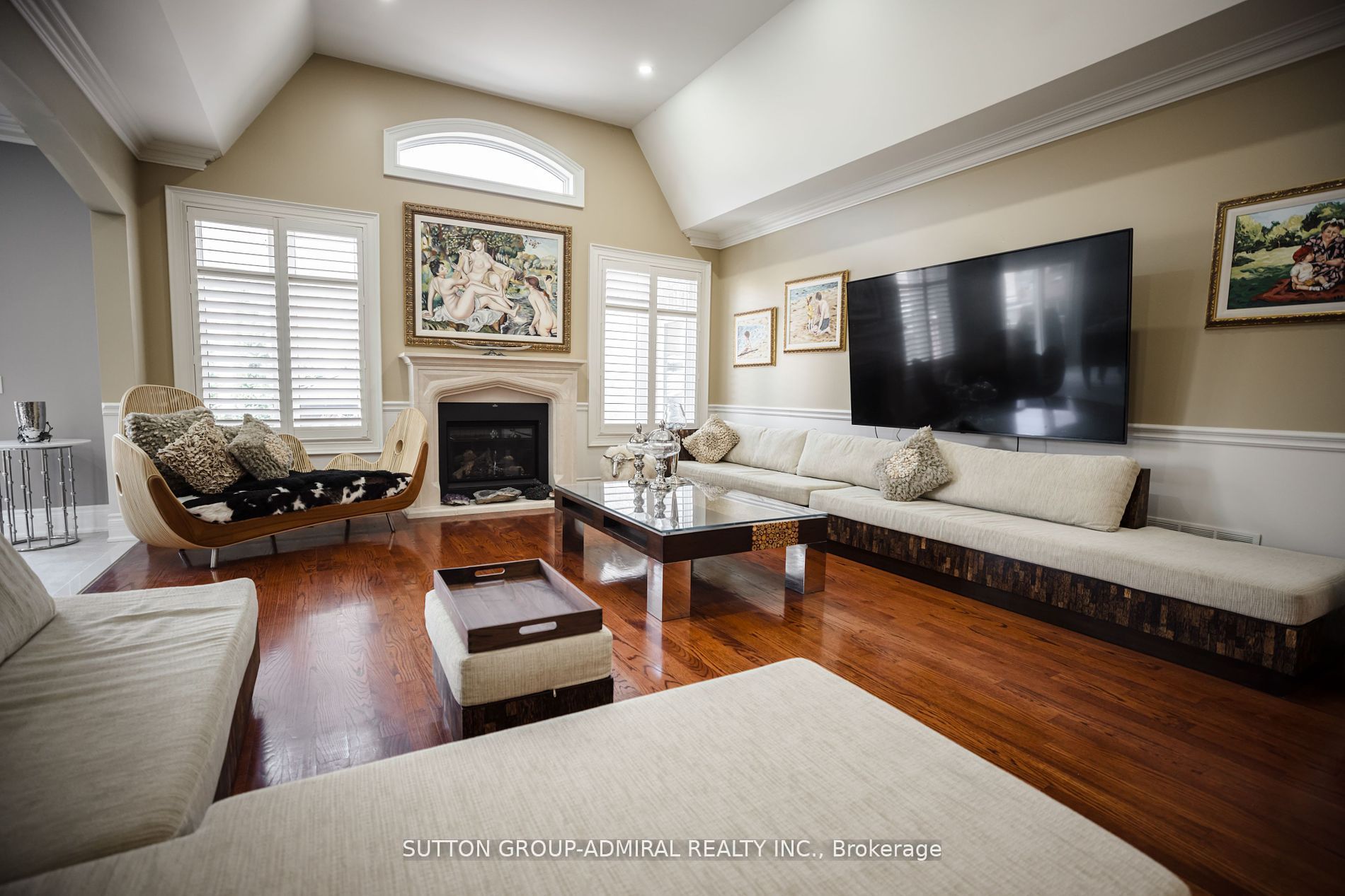 62 Bond Crescent