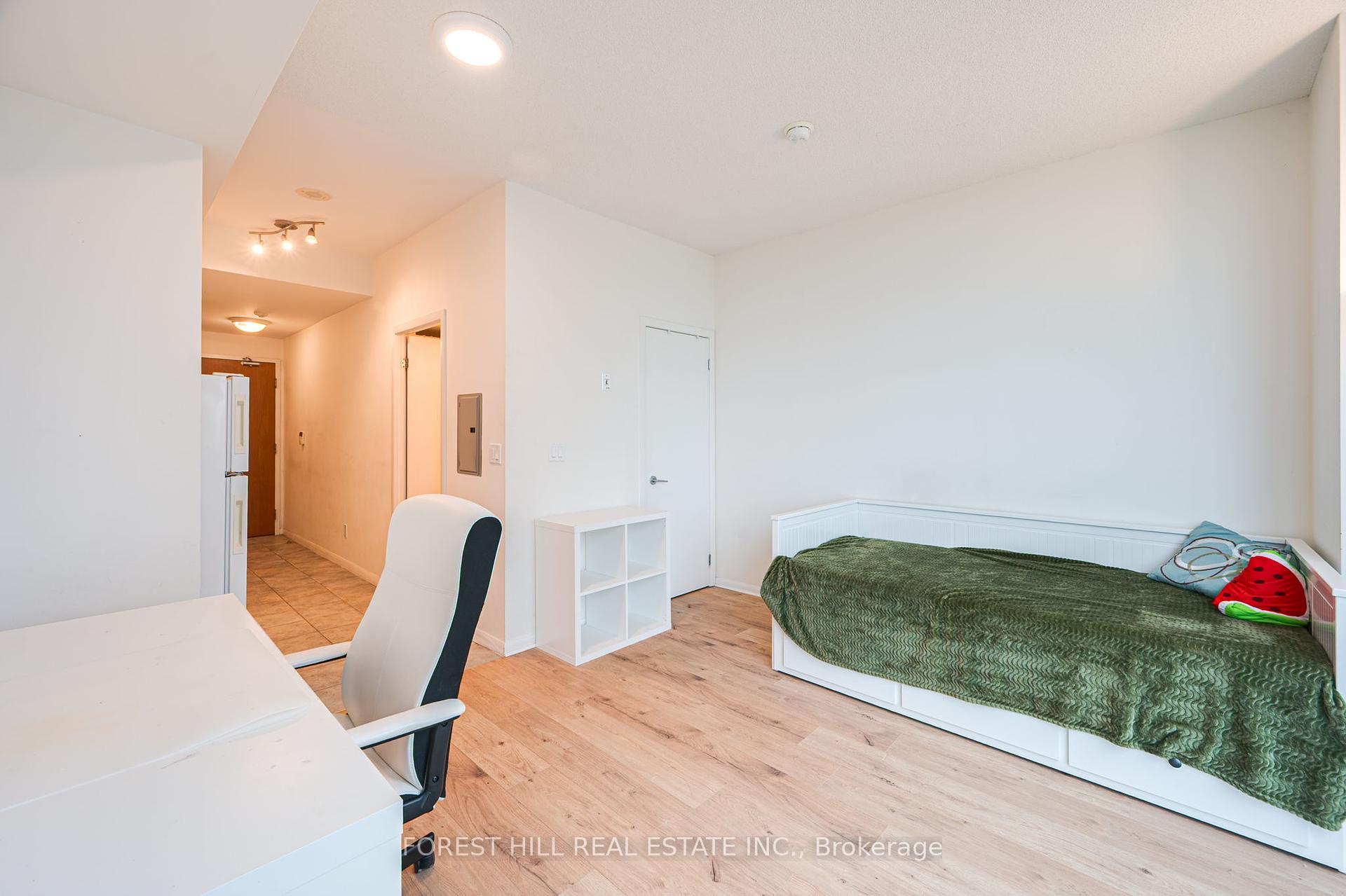 Condo at 219 Fort York, Toronto For sale
