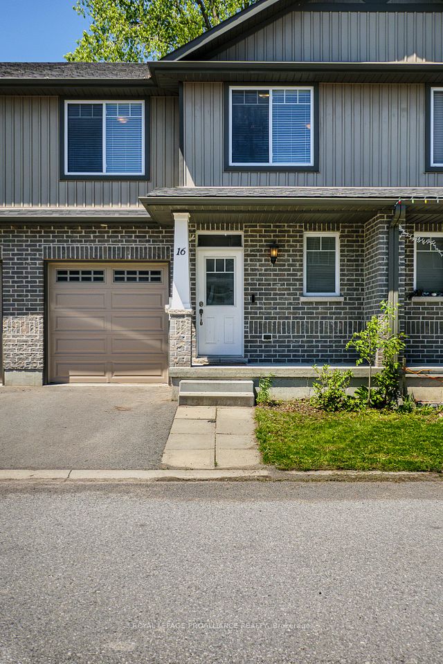 16 Nottingham Court