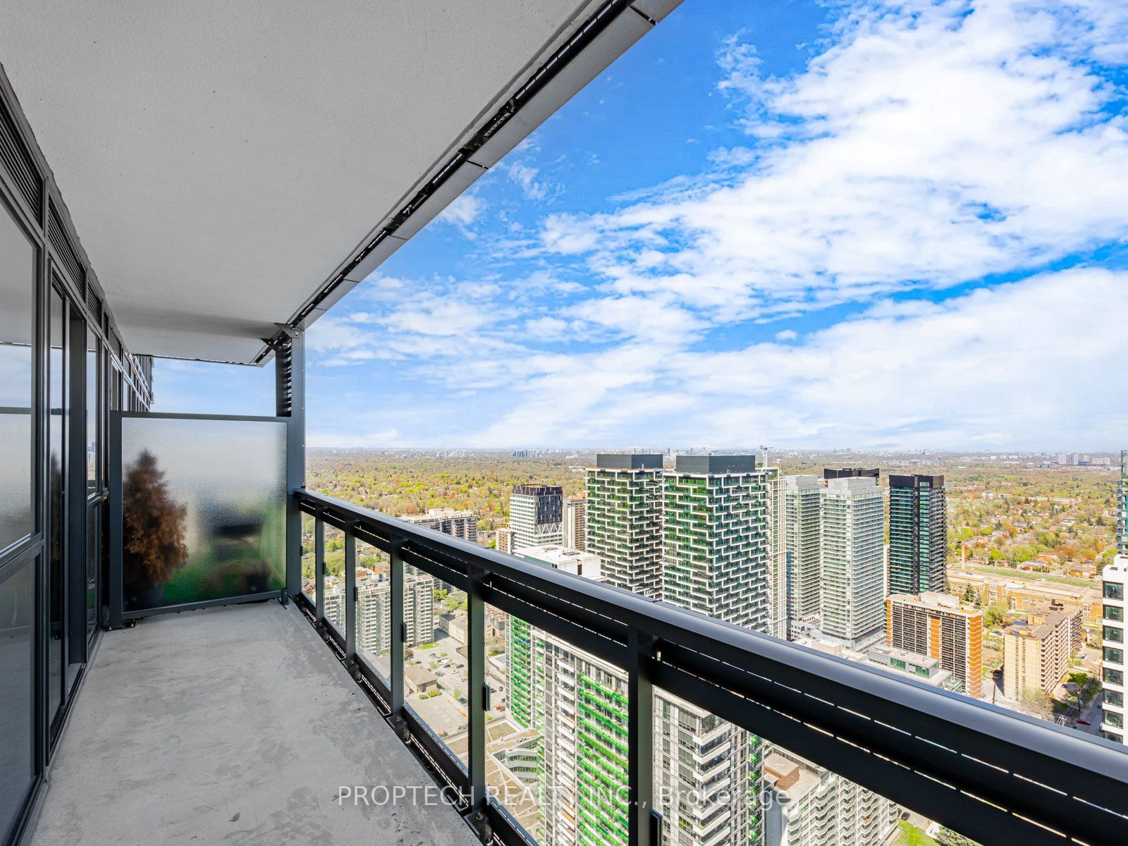 39 Roehampton Avenue, #4201