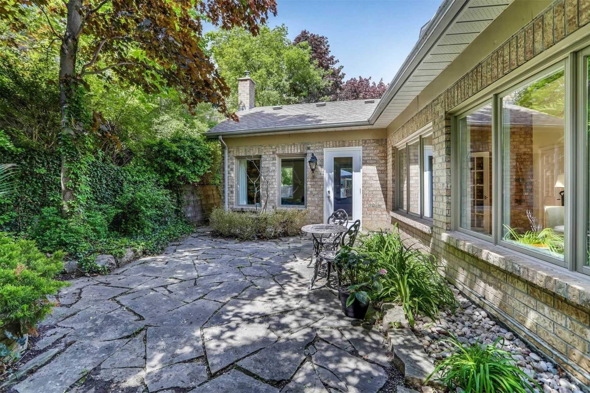32 Rosebury Lane