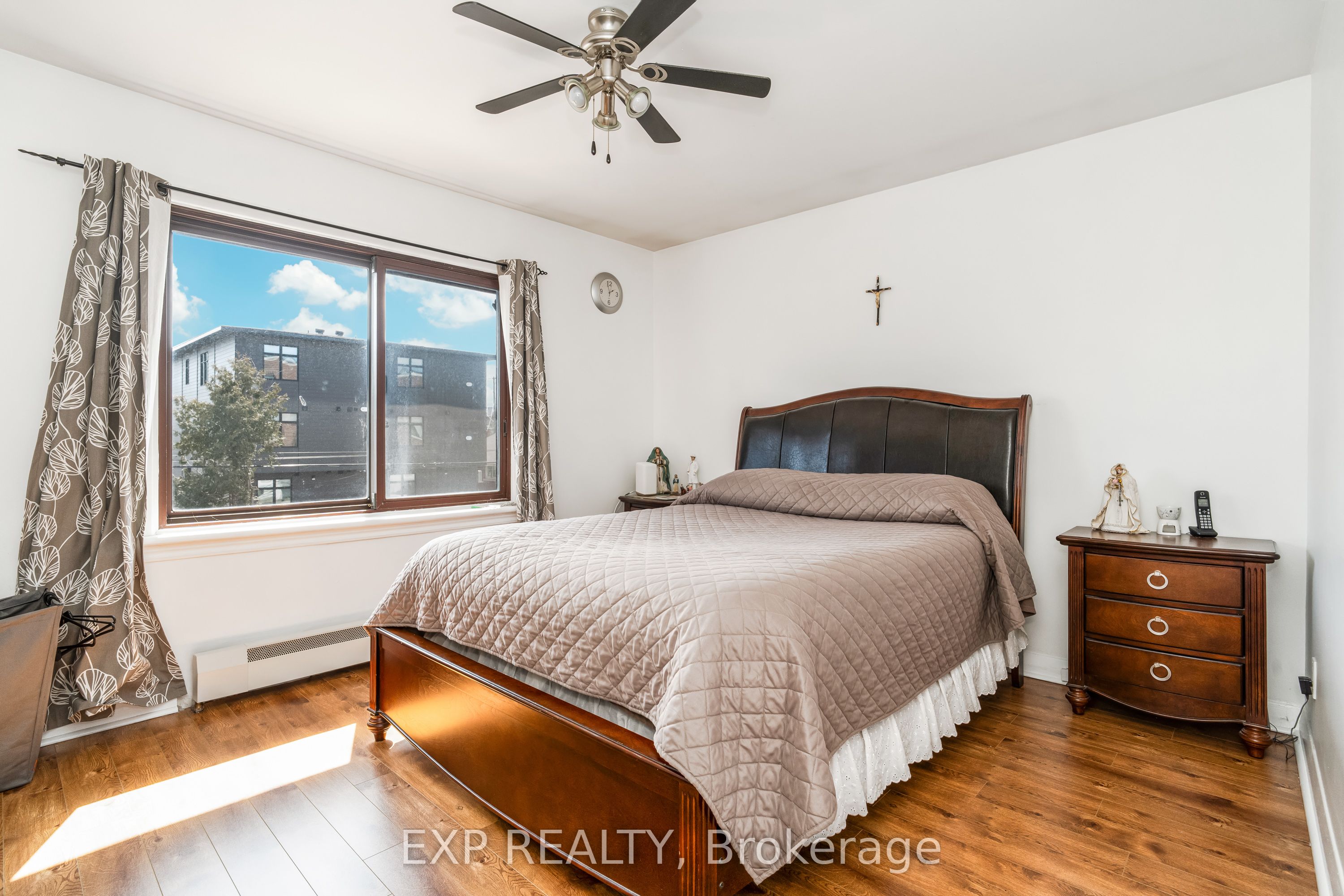 330 Donald Street, OverbrookCastleheightsandArea, ON K1K 1M5