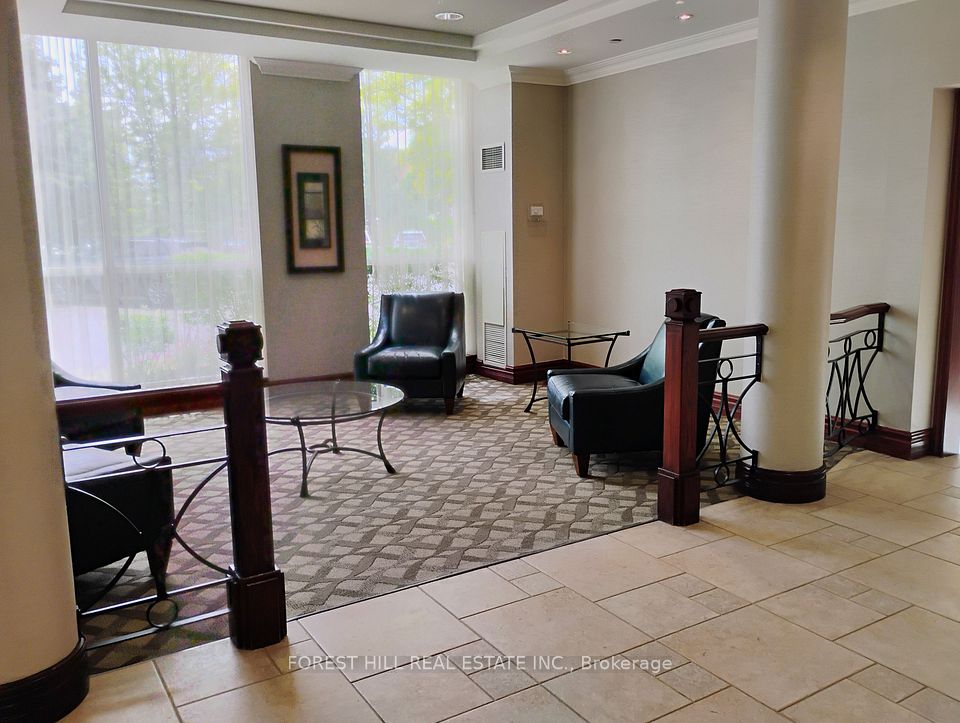 2585 Erin Centre