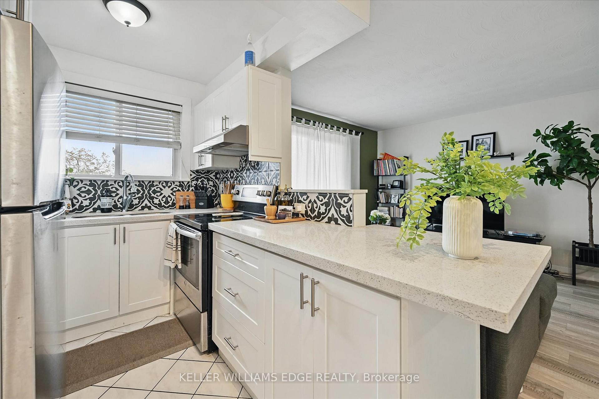 1 Bedroom Condo at 2373 King, Hamilton For sale