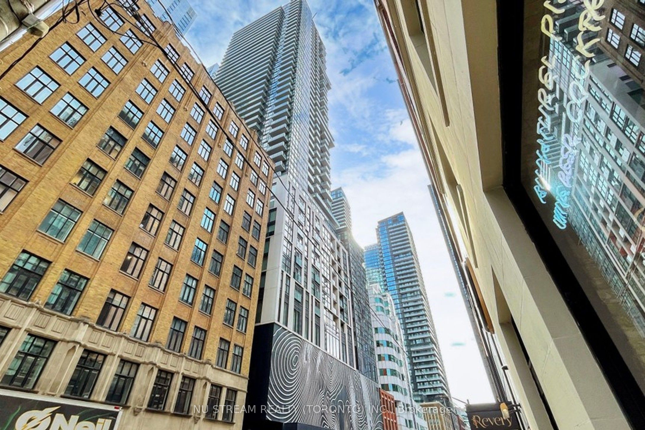 87 Peter Street, #2302
