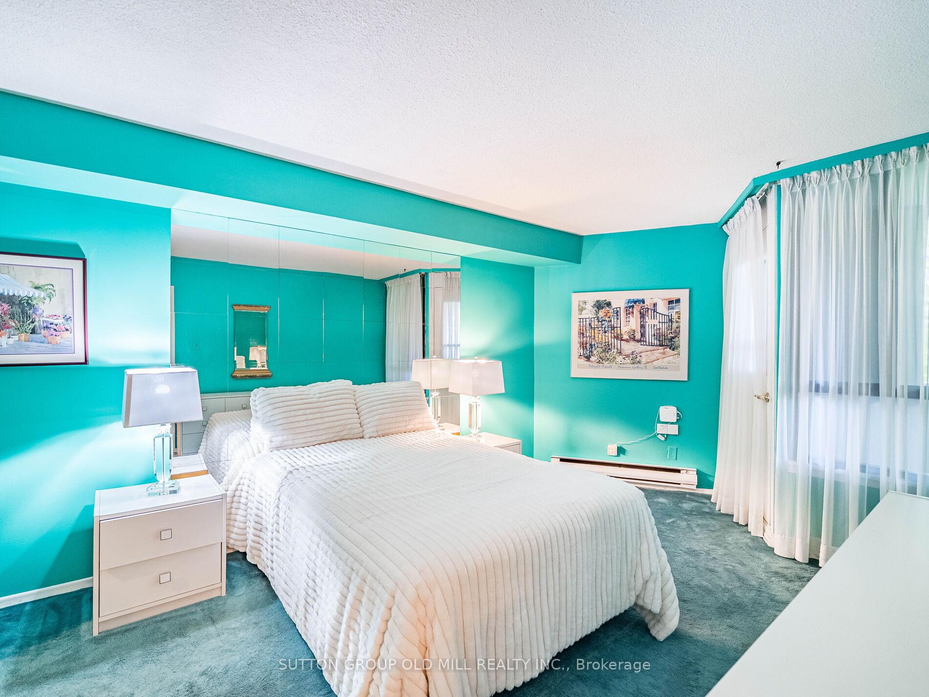 3 Bedrooms Condo at 288 Mill, Toronto For sale