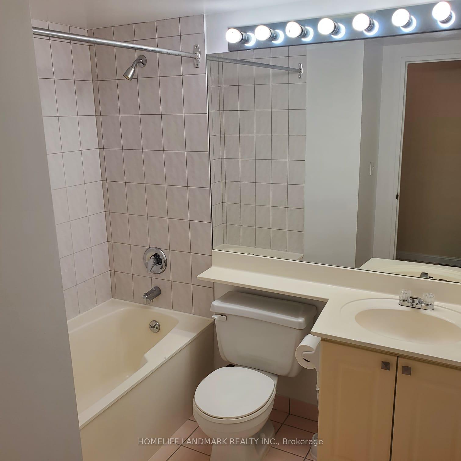 1 Bedroom Condo at 8 Lee Centre, Toronto For sale