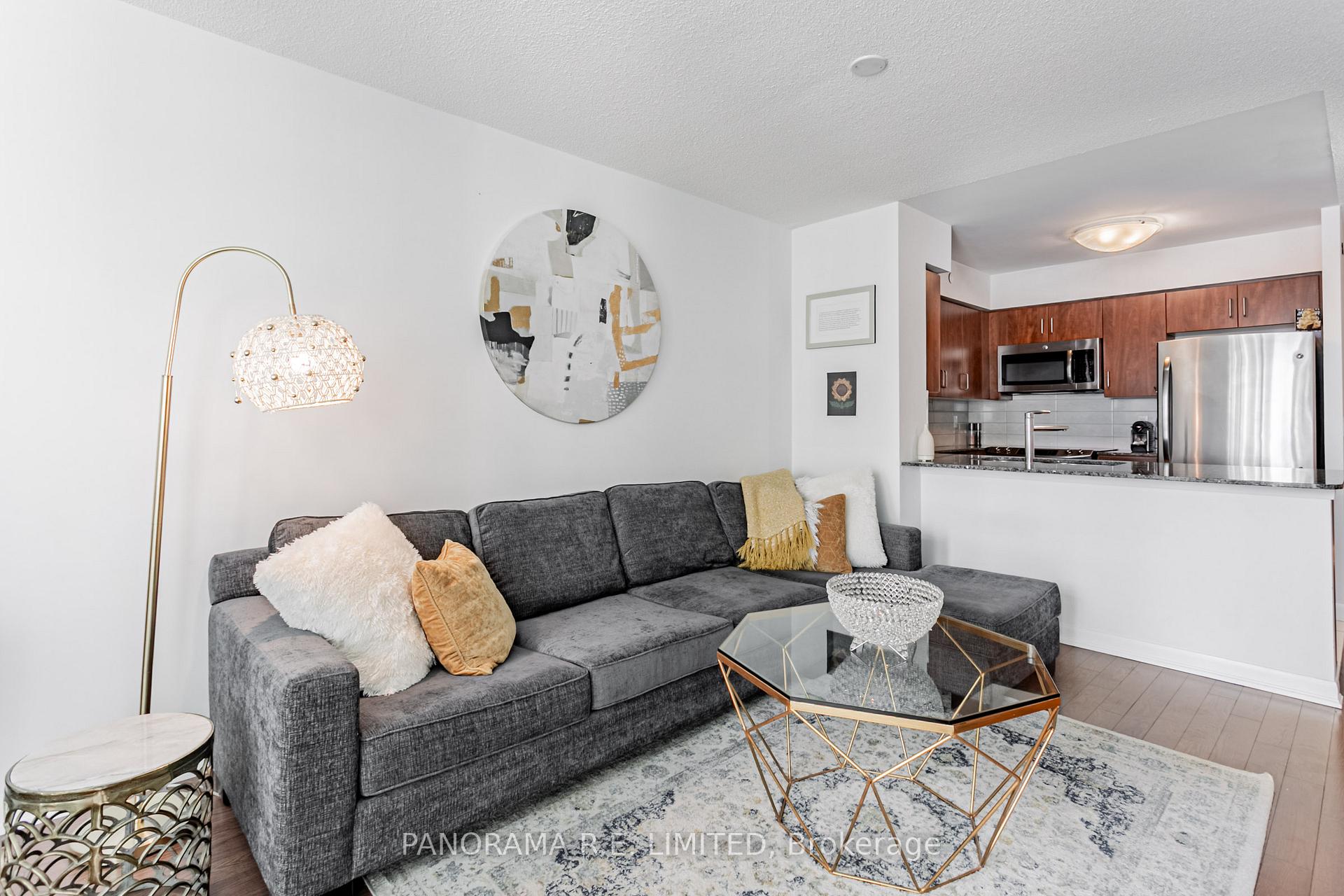 2 Bedrooms Condo at 205 Sherway Gardens, Toronto For sale