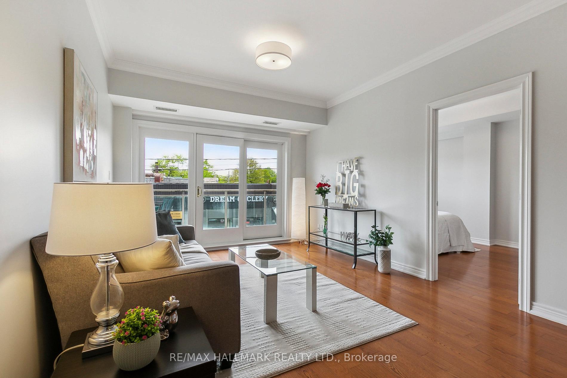 2 Bedrooms Condo at 1 Lawlor, Toronto For sale