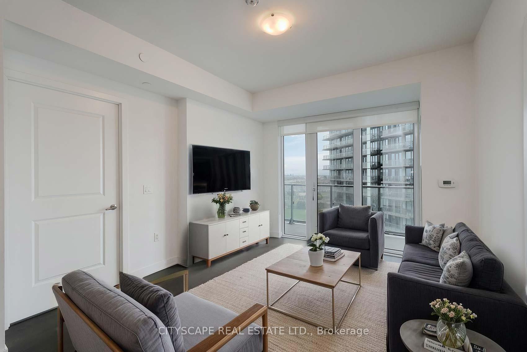 3 Bedrooms Condo at 4677 Metcalfe, Mississauga For sale