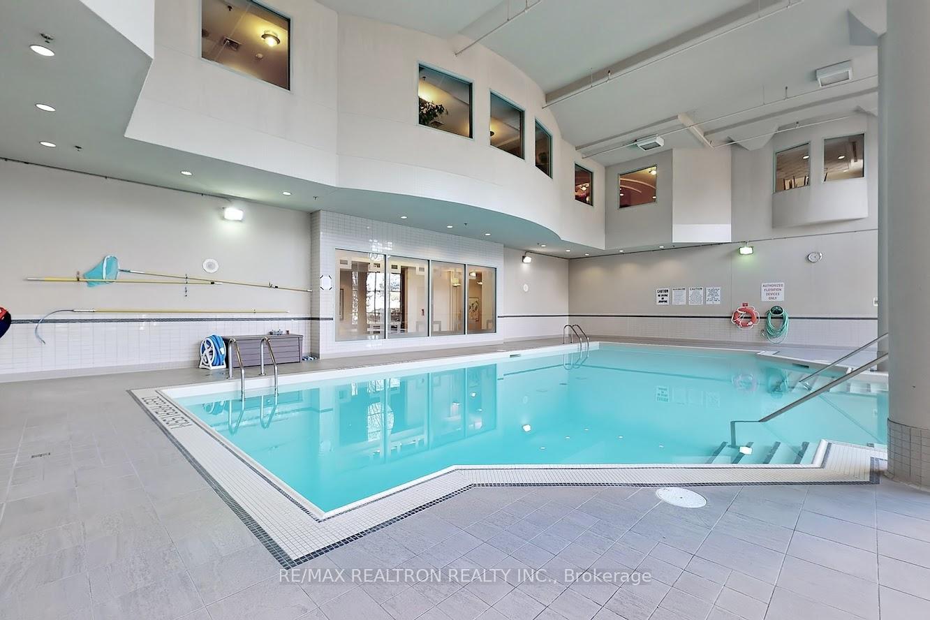 3 Bedrooms Condo at 68 Corporate, Toronto For sale