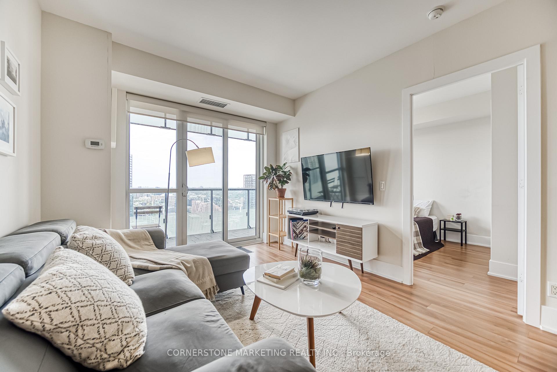 1 Bedroom Condo at 300 Front, Toronto For sale